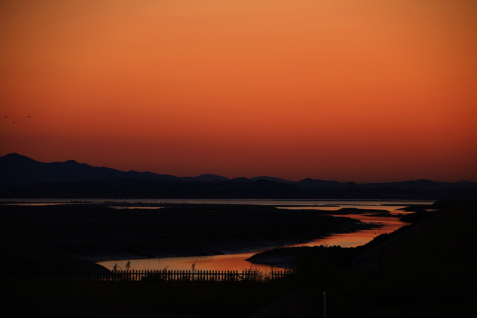 Canon EOS 750D (EOS Rebel T6i / EOS Kiss X8i) sample photo. Sunse photography