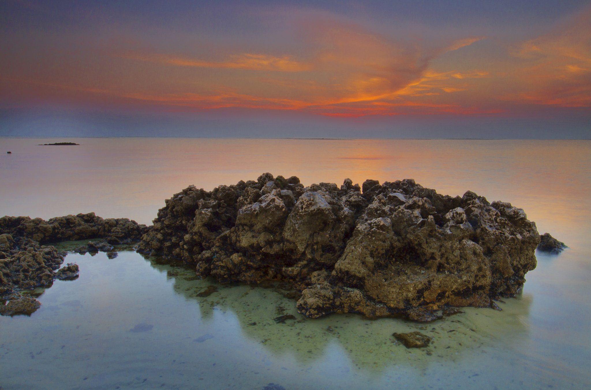 Canon EF 16-35mm F4L IS USM sample photo. Al wakrah beach photography