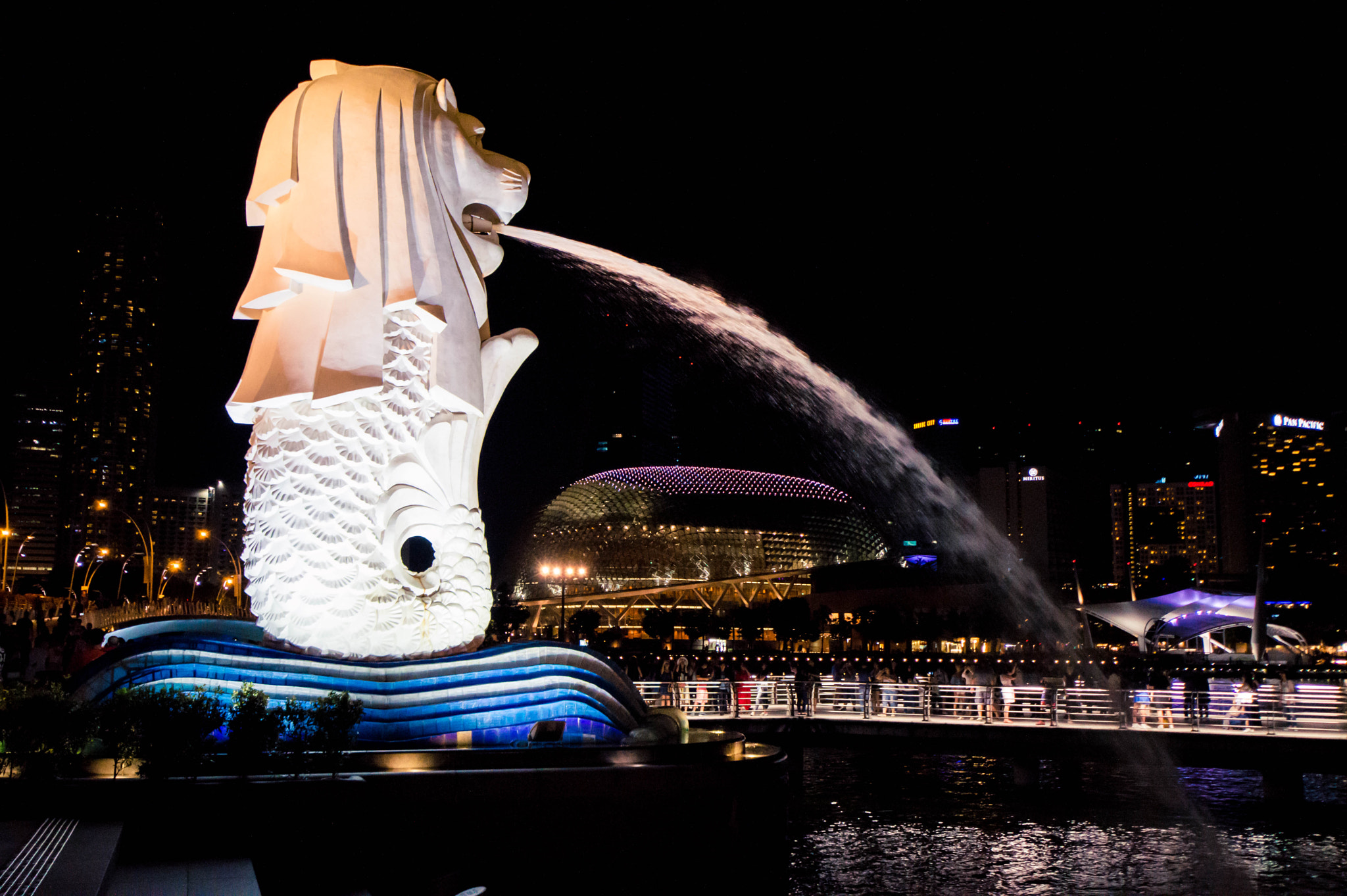 Nikon D3200 + Nikon AF-S DX Nikkor 10-24mm F3-5-4.5G ED sample photo. Singapore merlion photography