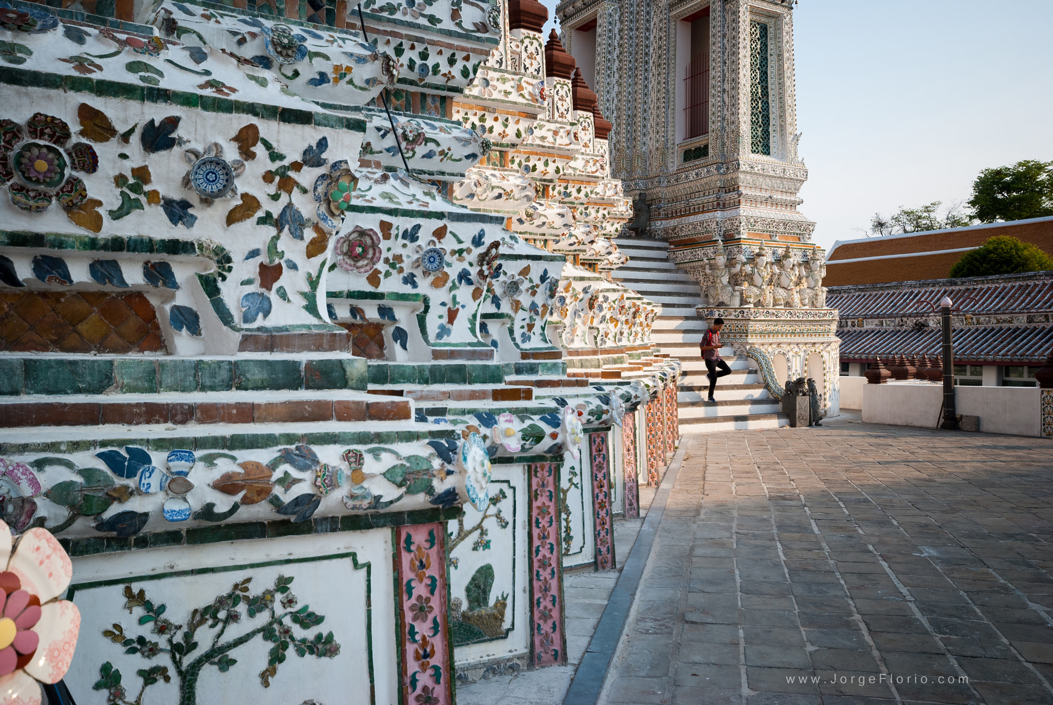 Sigma 10-20mm F4-5.6 EX DC HSM sample photo. Wat arun at sunset photography