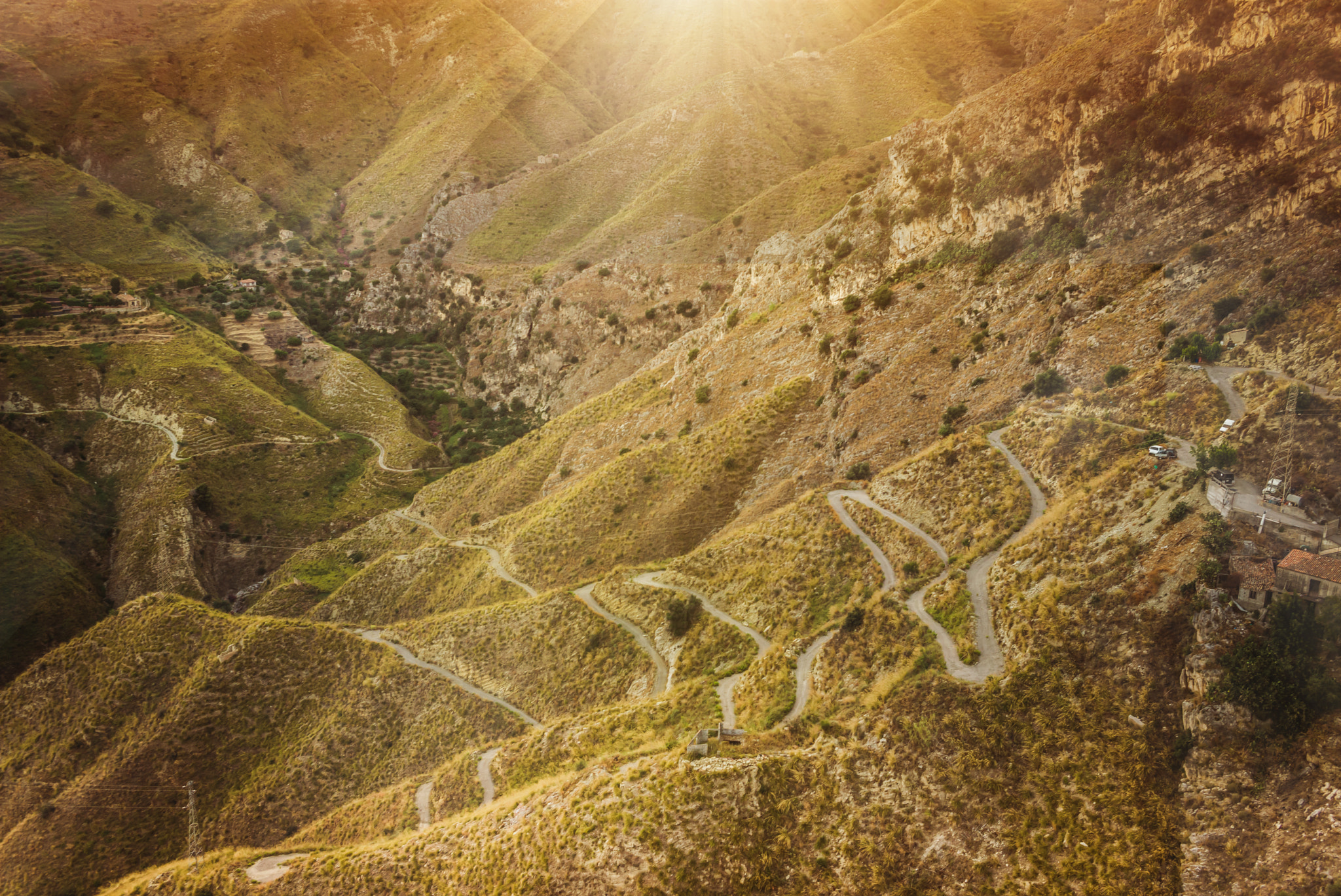 Summicron-M 1:2/35 ASPH. sample photo. Winding roads landscapes photography