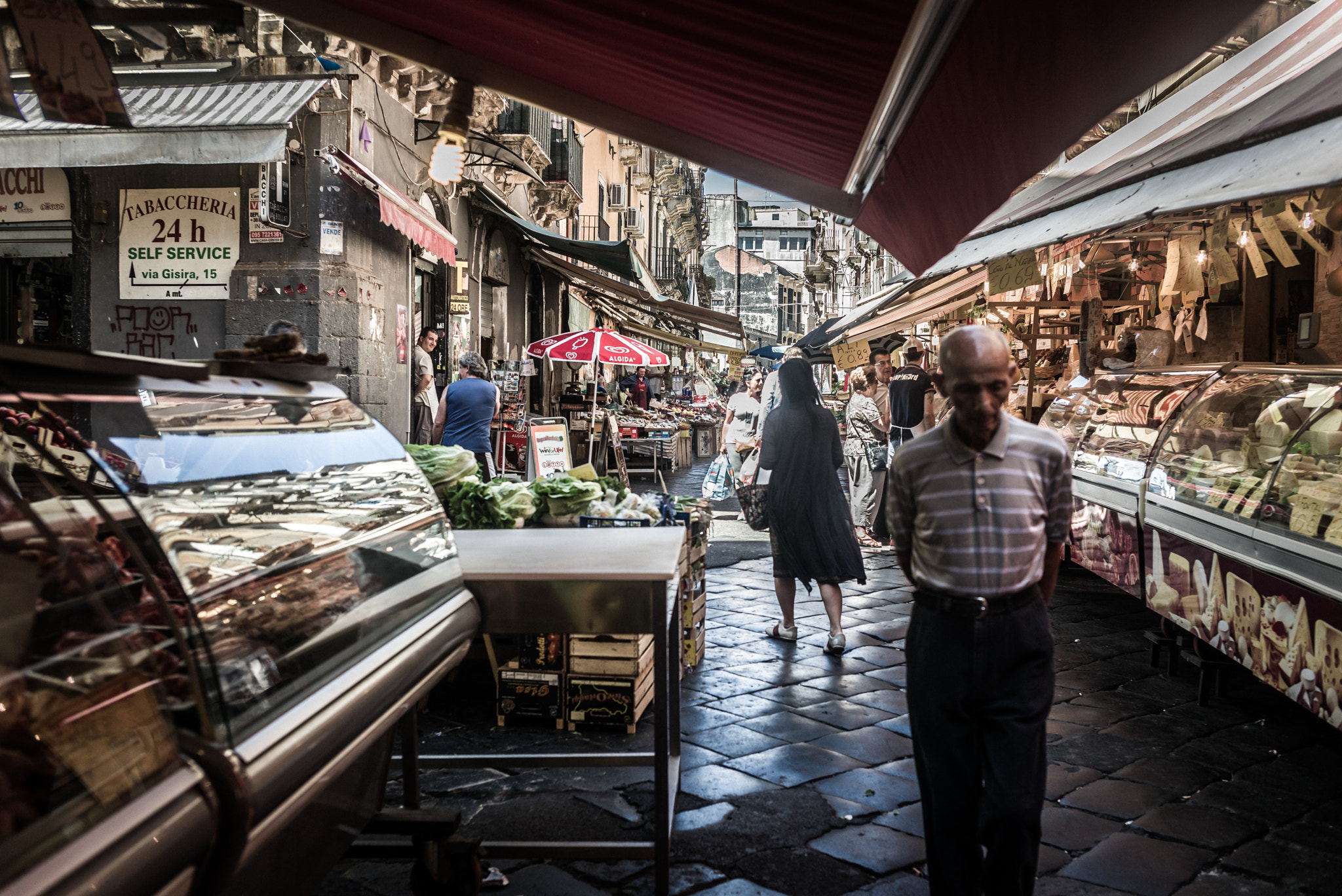 Summicron-M 1:2/35 ASPH. sample photo. A piscaria, catania photography