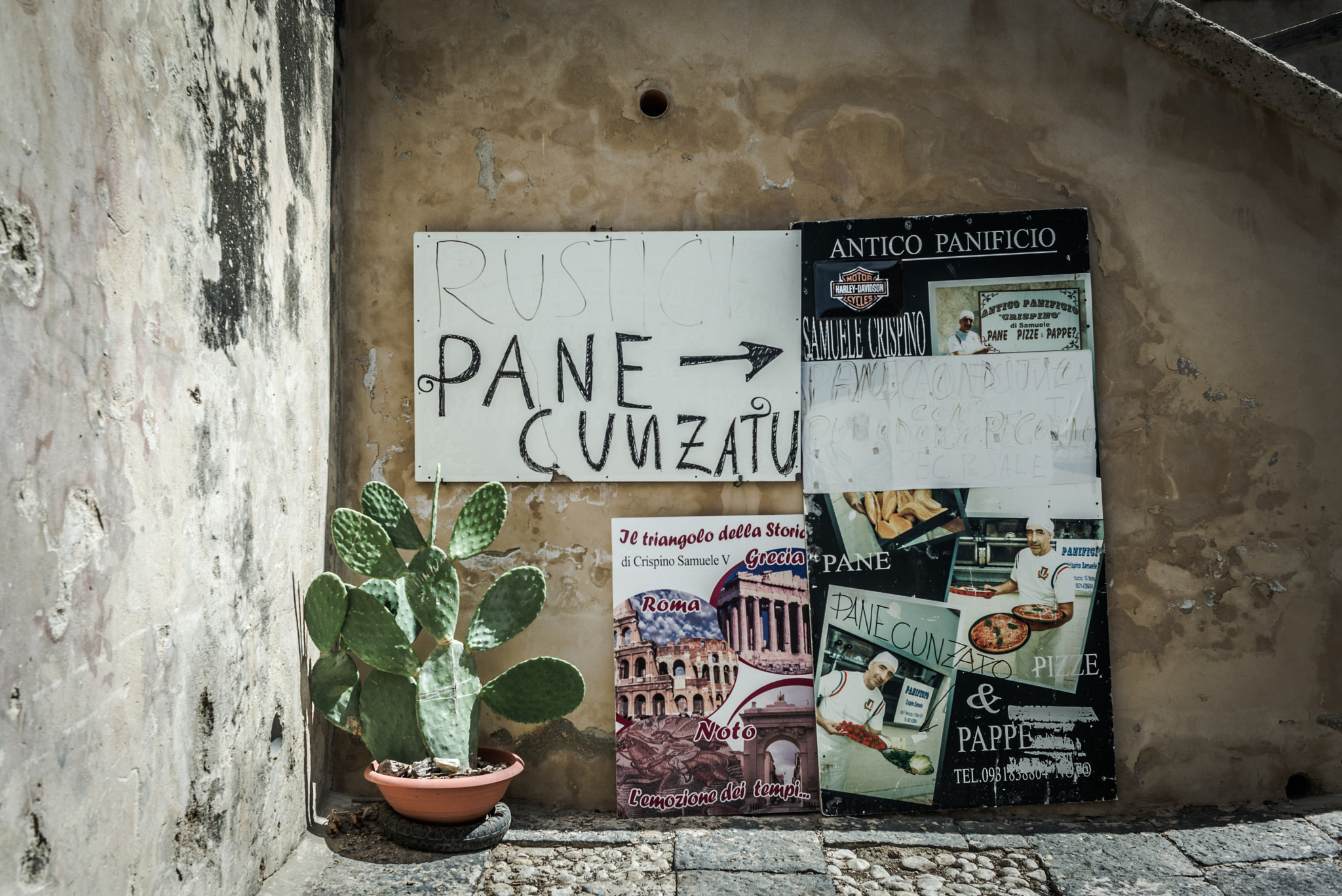 Summicron-M 1:2/35 ASPH. sample photo. Pane cunzatu, noto photography