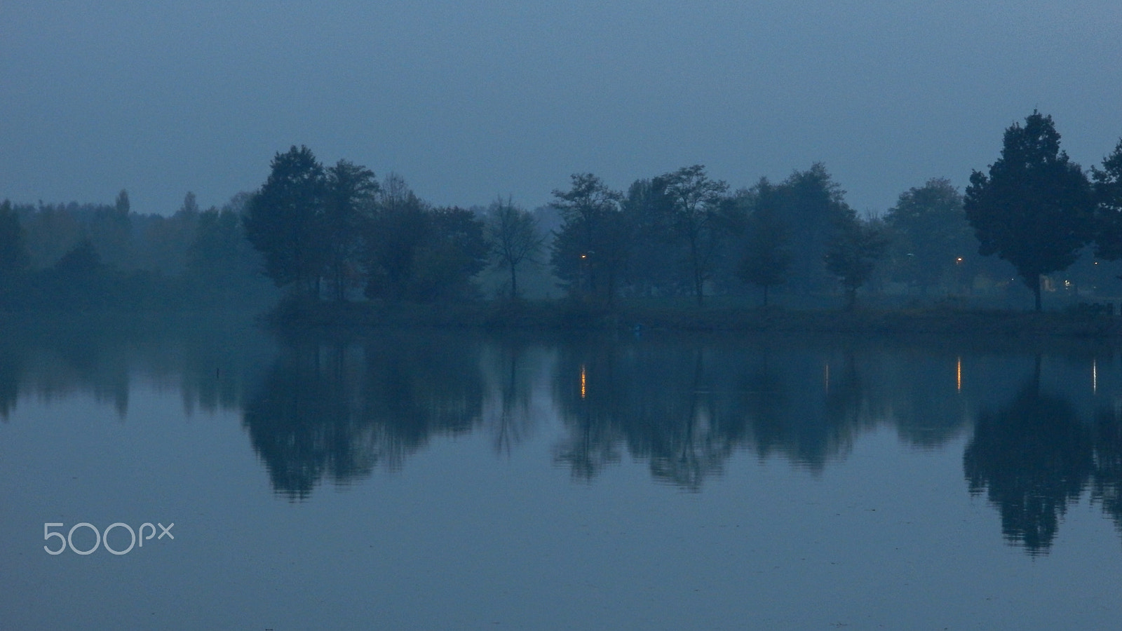 Olympus SP-620UZ sample photo. Smoke on the water photography