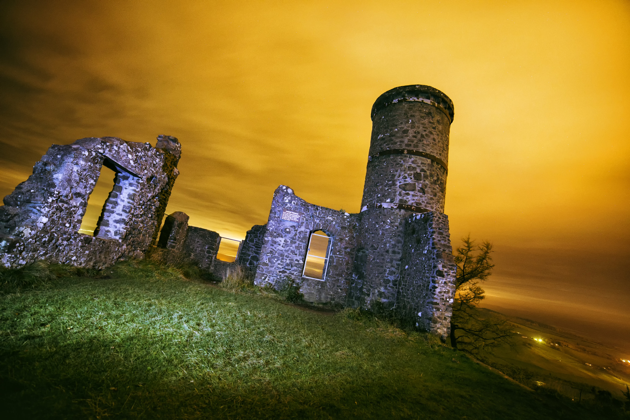 Samyang 14mm F2.8 ED AS IF UMC sample photo. Halloween tower photography