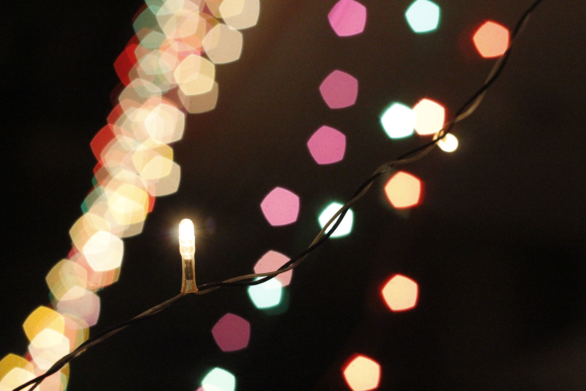 Canon EOS 1300D (EOS Rebel T6 / EOS Kiss X80) + Canon EF 50mm F1.8 II sample photo. Happy diwali to all  photography