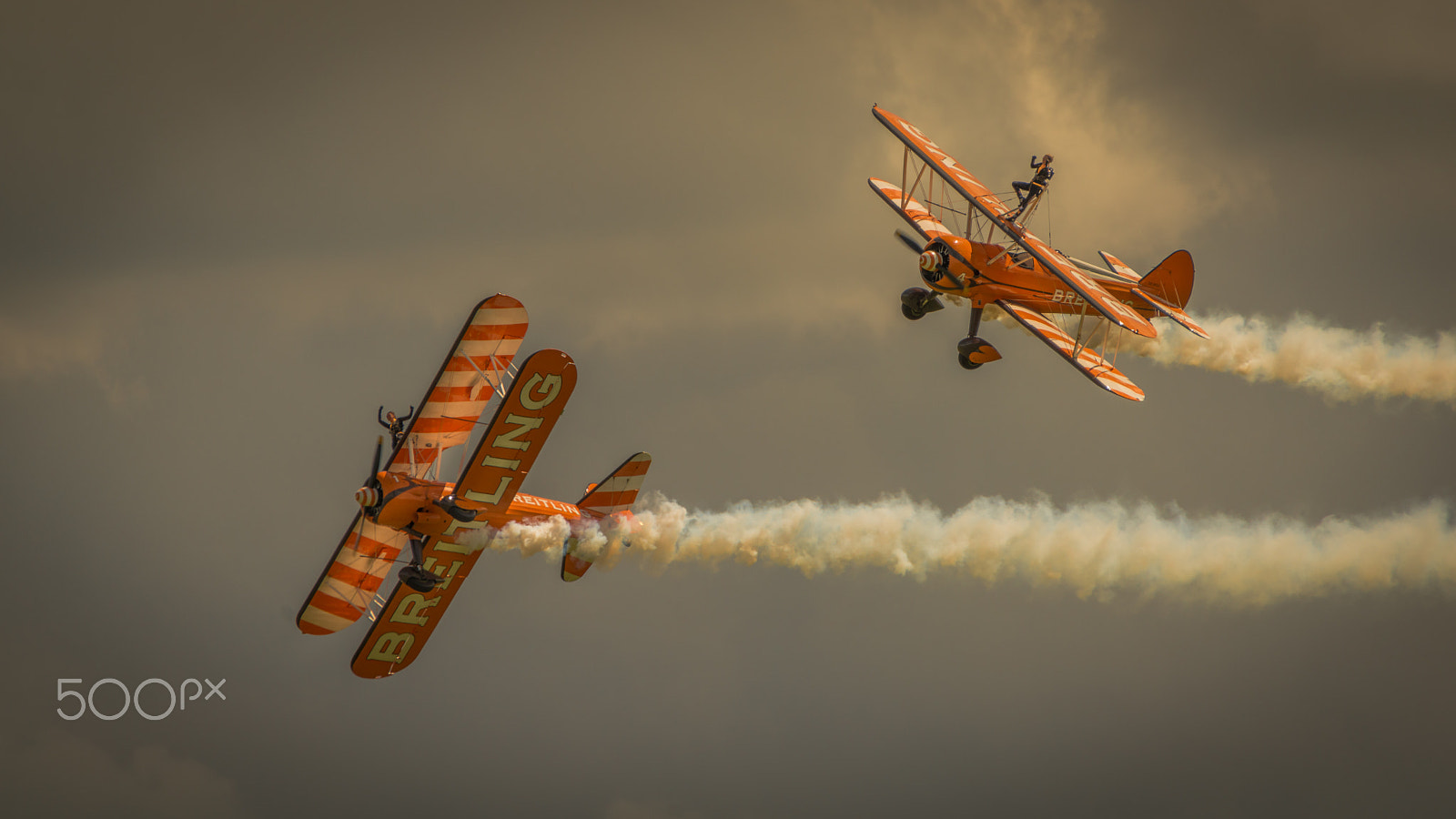 Nikon D800 + Sigma 50-500mm F4.5-6.3 DG OS HSM sample photo. Breitling wing walkers display team photography