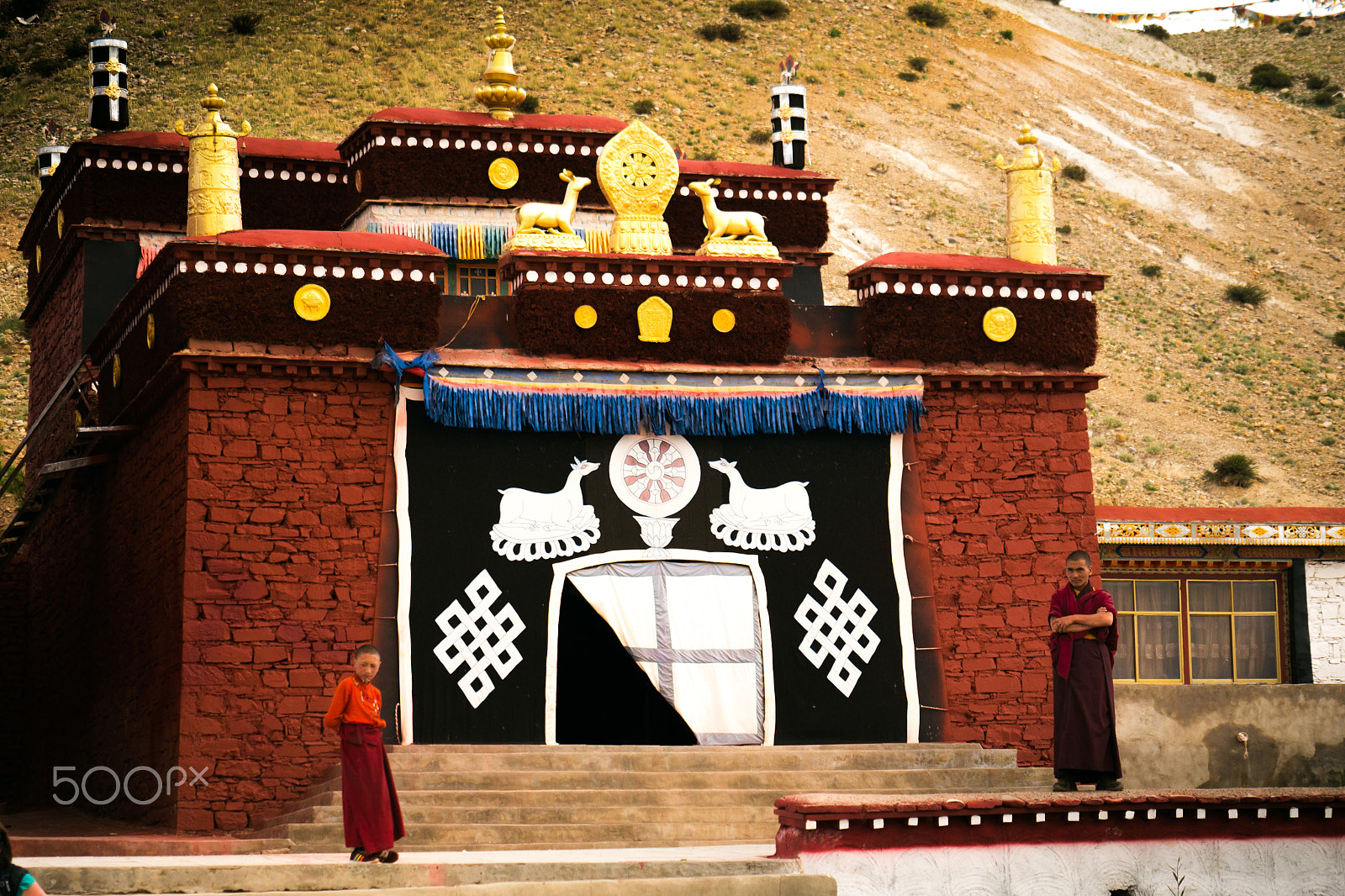 Panasonic Lumix G X Vario 35-100mm F2.8 OIS sample photo. Monks and buddhist monastery tibet yantra.lv photography
