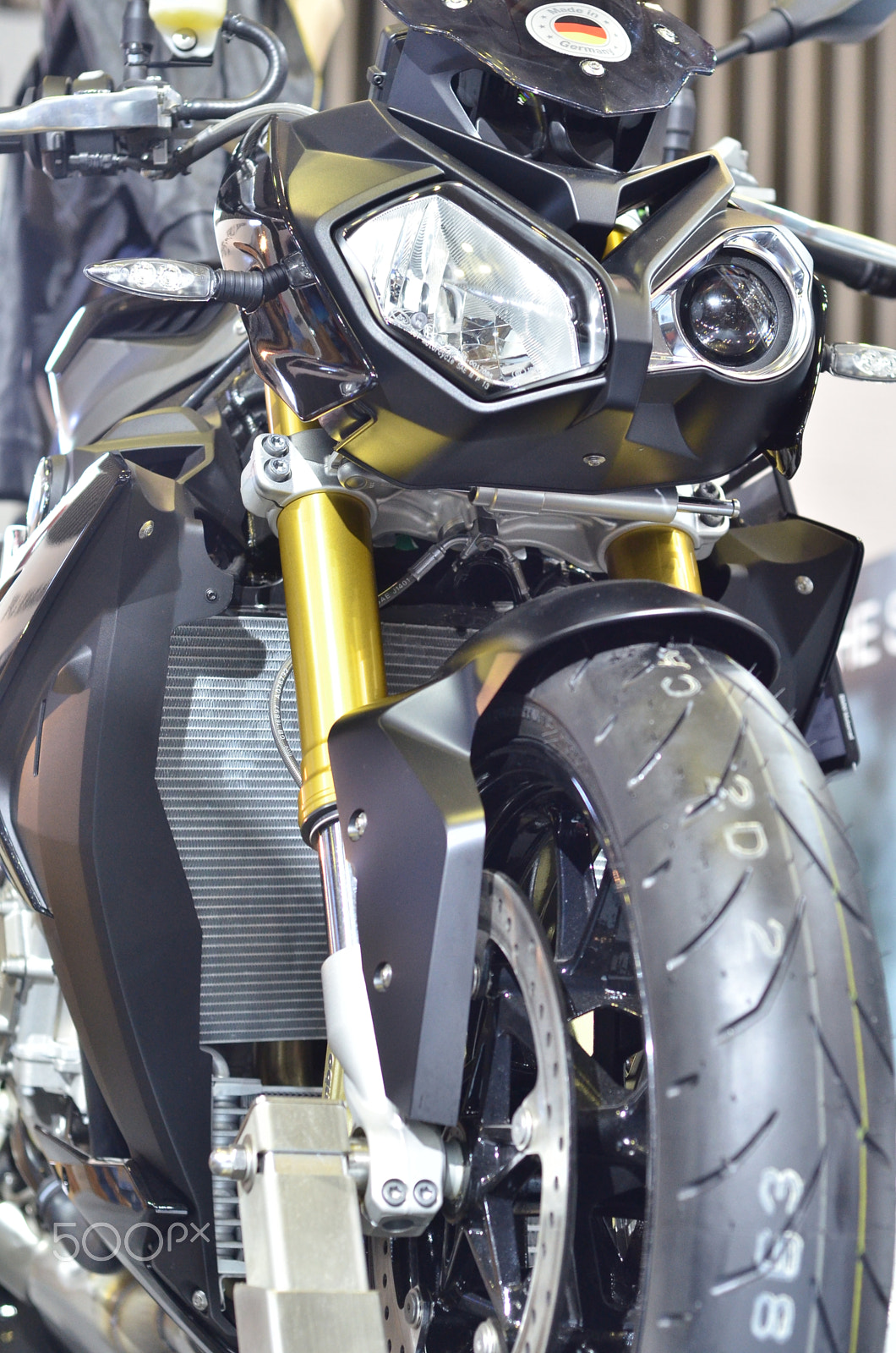Nikon D7000 + AF Nikkor 50mm f/1.8 sample photo. Motor  photography