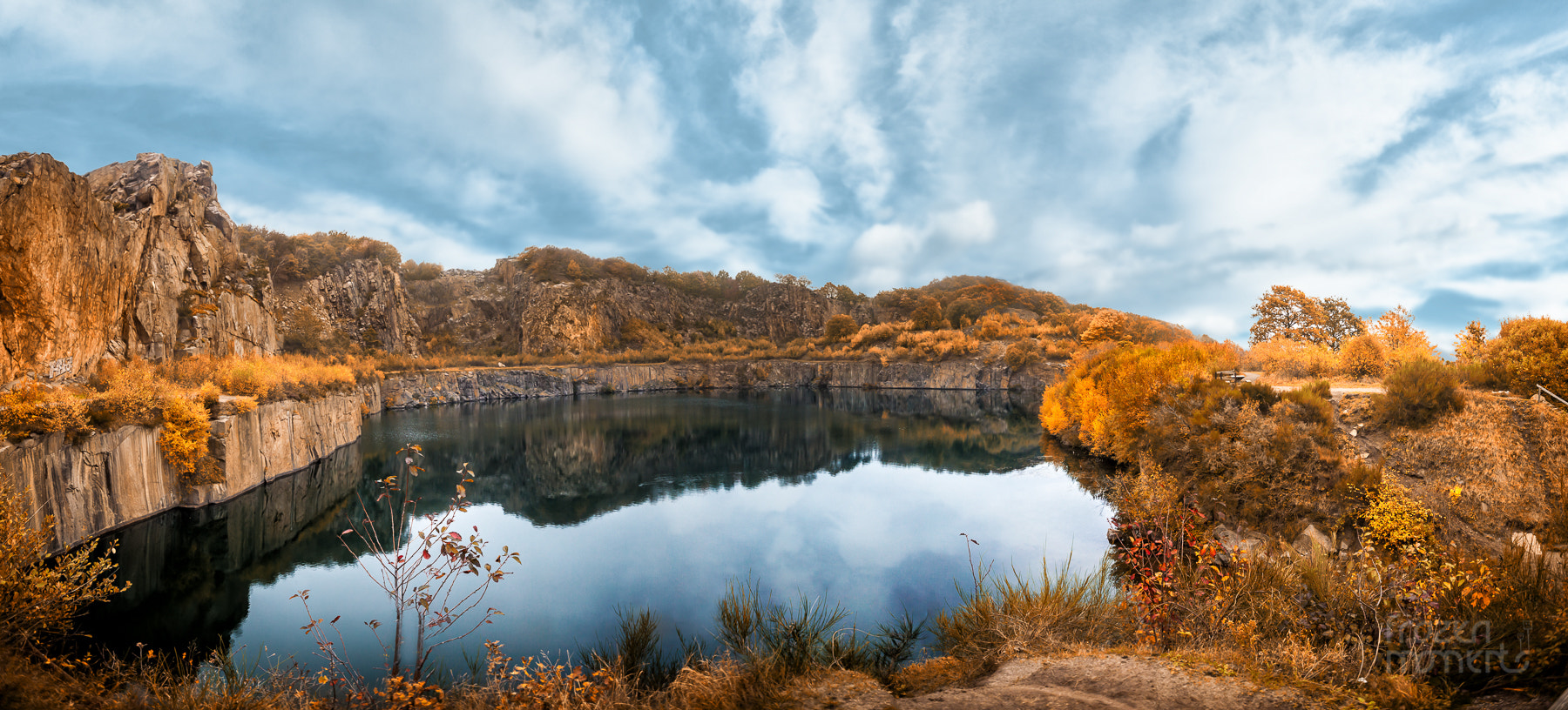 Sigma 10-20mm F3.5 EX DC HSM sample photo. Autumn is coming photography