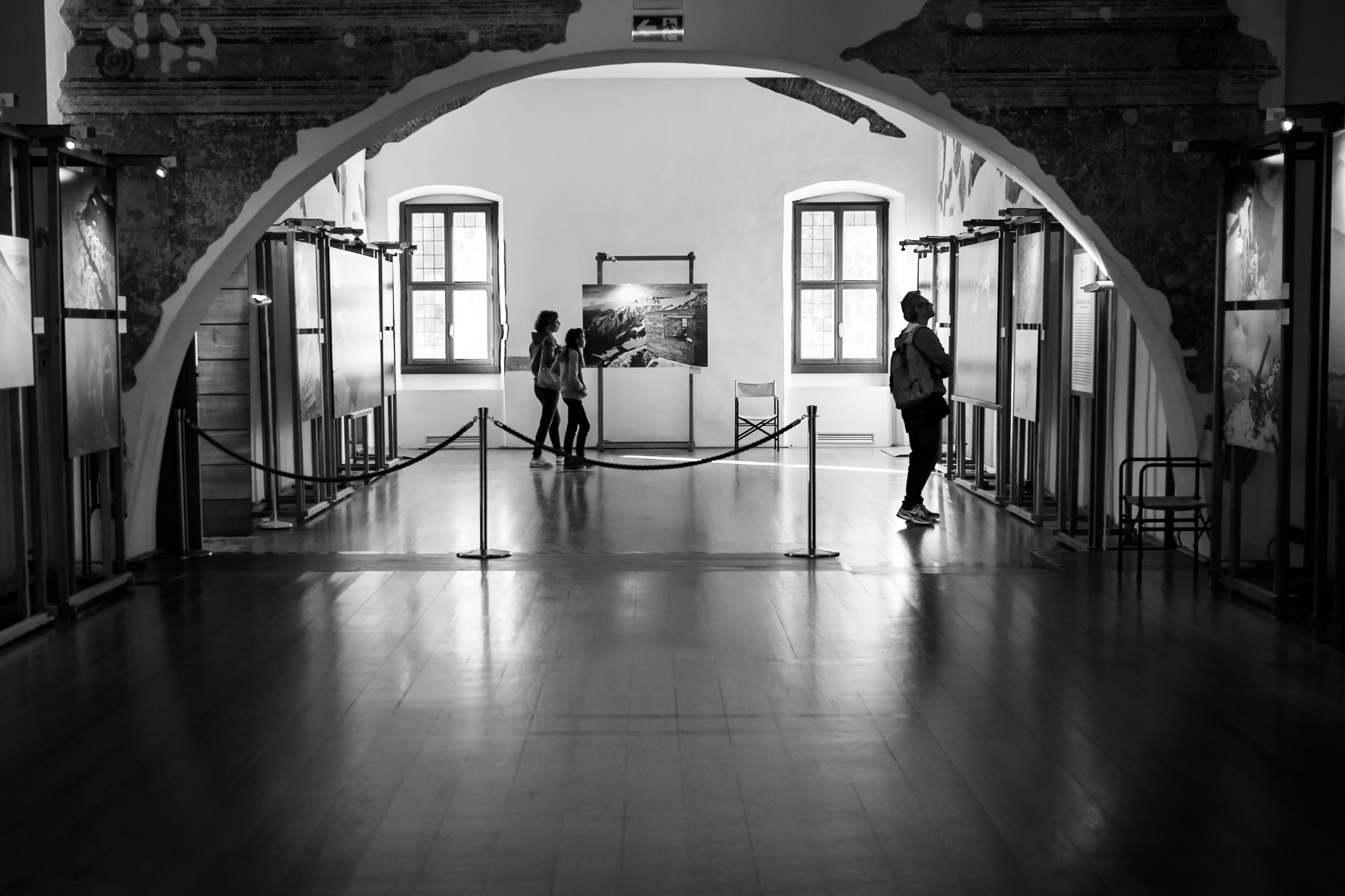 Olympus OM-D E-M5 II + LUMIX G 20/F1.7 II sample photo. Museum photography