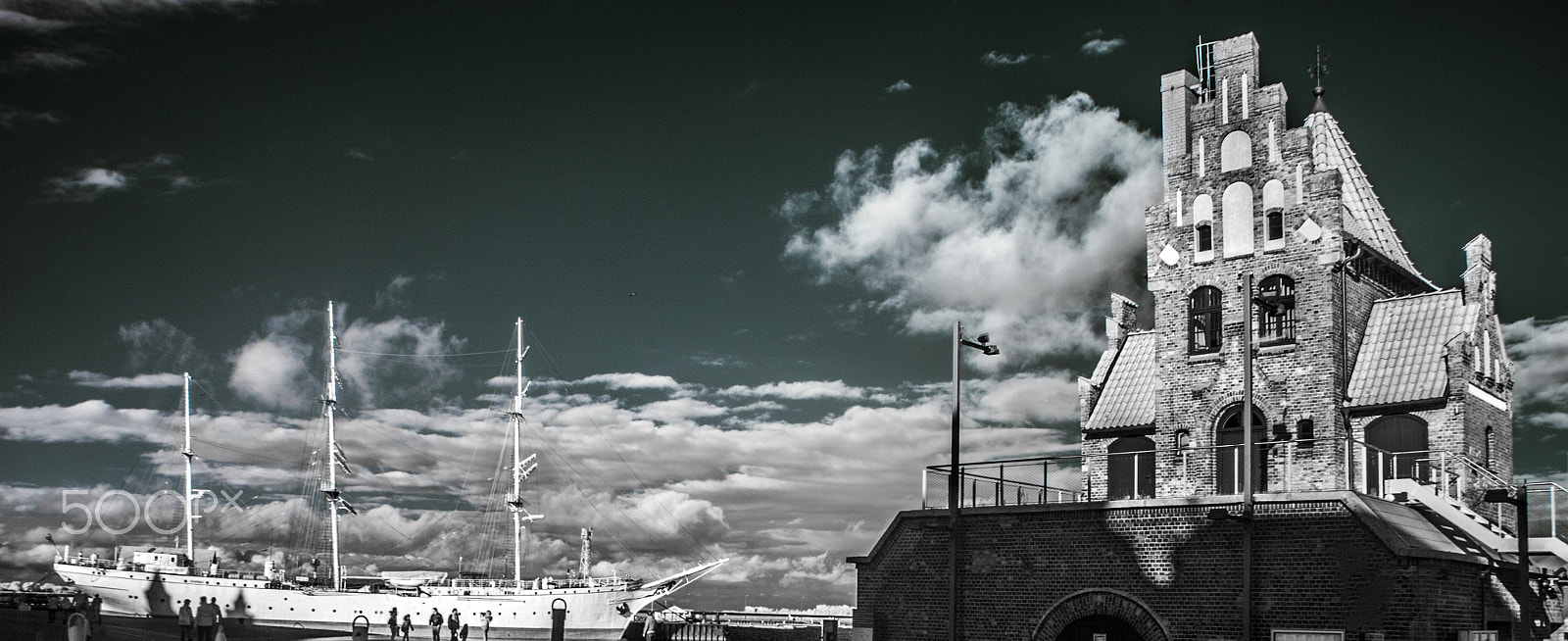 Canon EOS 500D (EOS Rebel T1i / EOS Kiss X3) sample photo. Harbour master photography