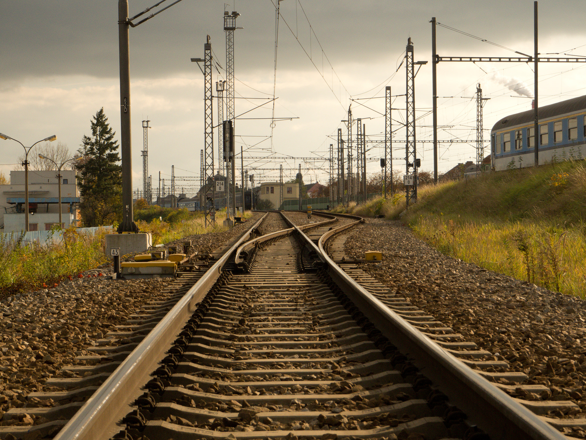 Olympus OM-D E-M10 sample photo. Autumn in the train station photography