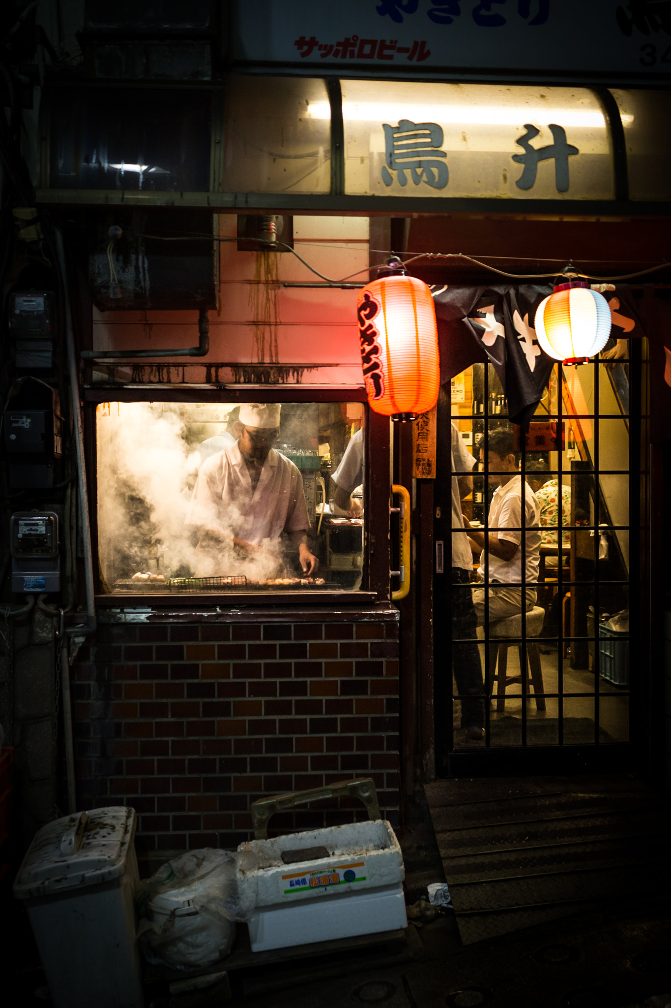 Canon EF 24mm F2.8 IS USM sample photo. Barbecue shibuya photography