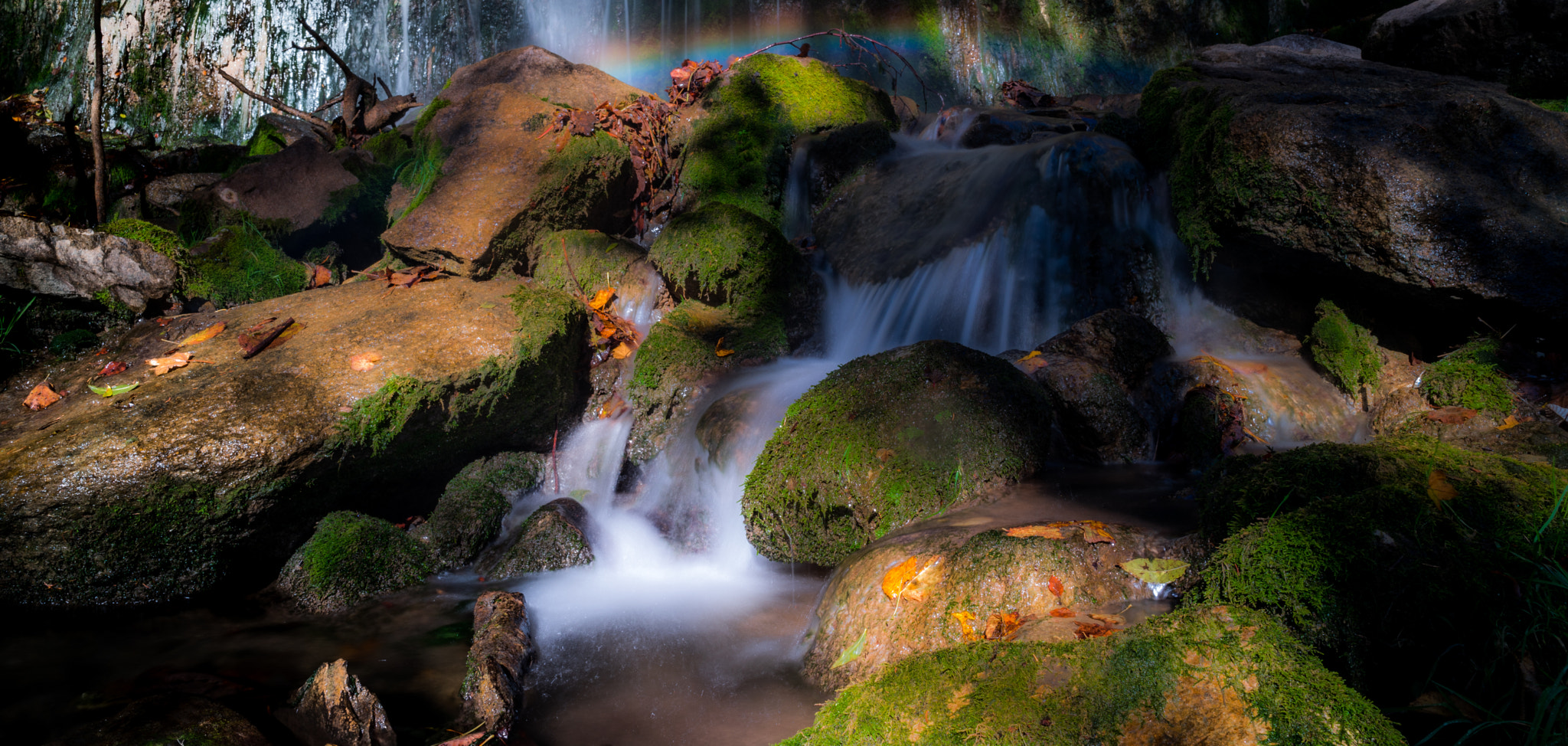 Sony a7R + Sony FE 28mm F2 sample photo. Smooth creek photography