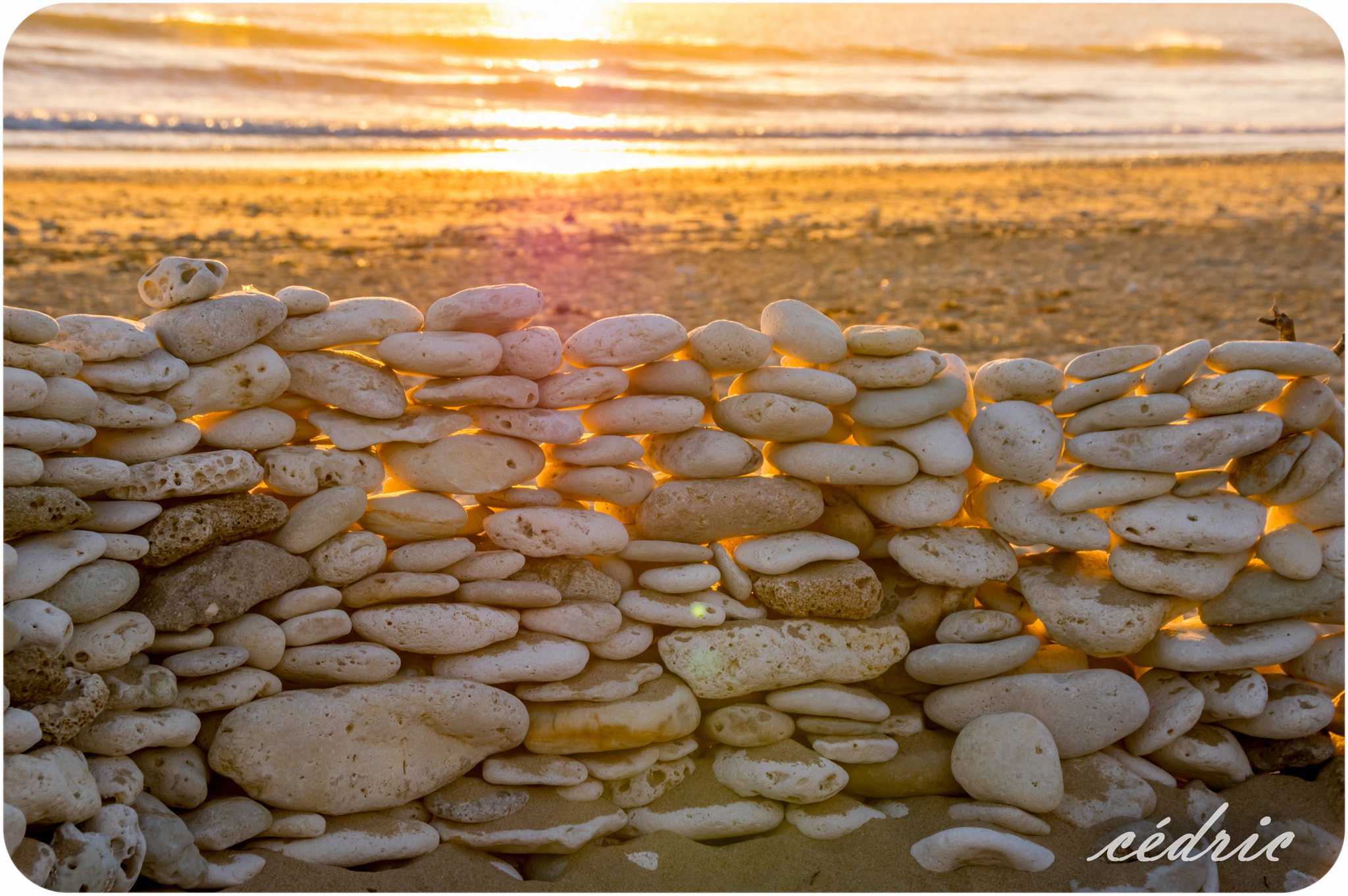 Pentax K-3 II + Sigma 18-200mm F3.5-6.3 II DC OS HSM sample photo. Une muraille contre l'ocean photography