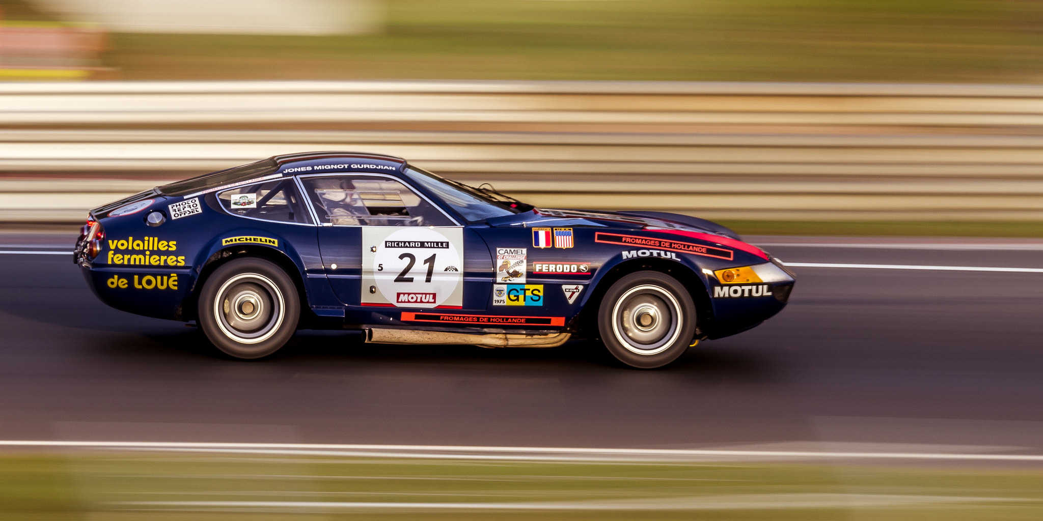 Pentax K-5 sample photo. Ferrari 365 gtb/4 gr.iv (1970) photography