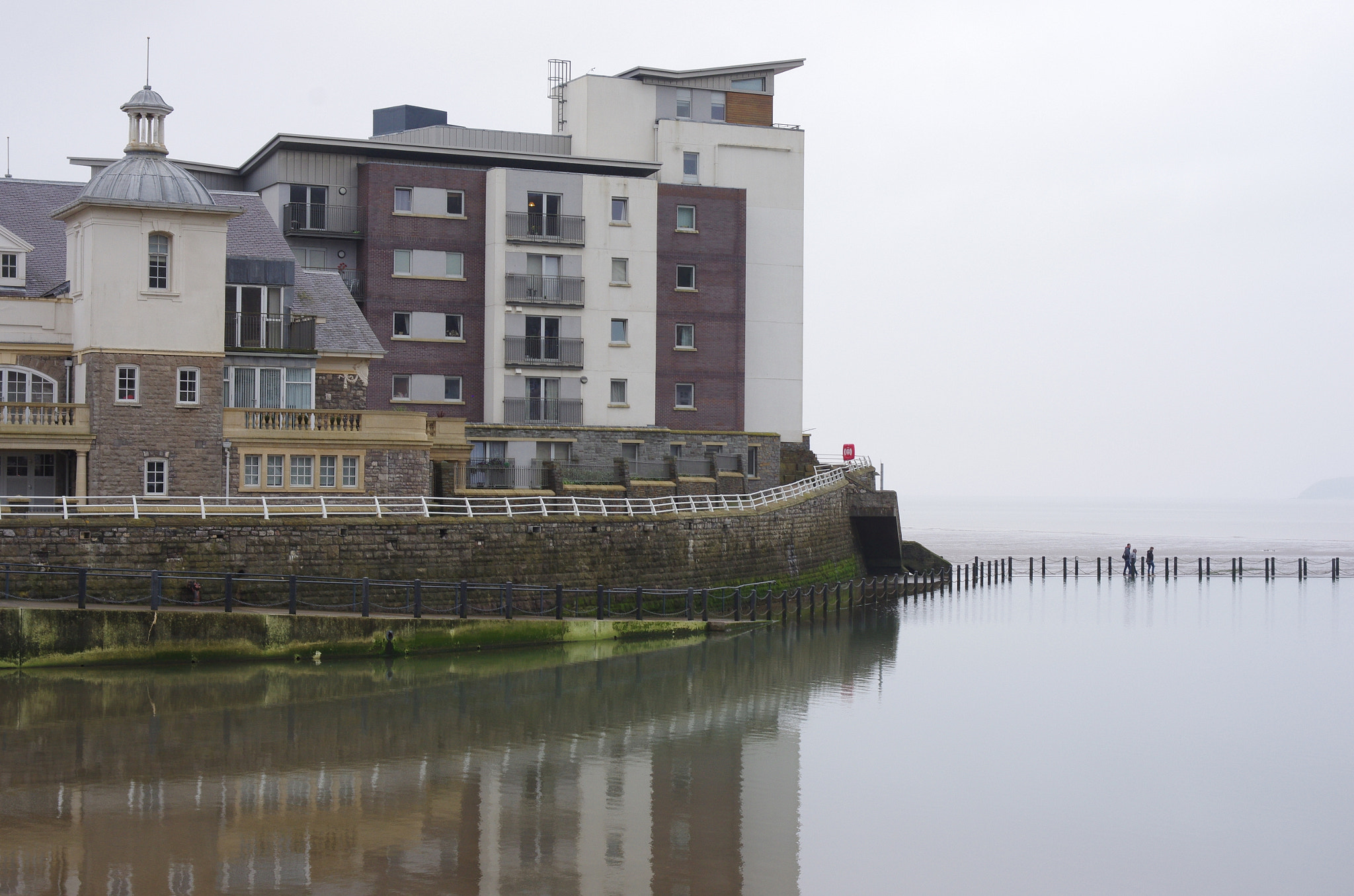 HD Pentax DA 40mm F2.8 Limited sample photo. Marine lake  & causeway photography