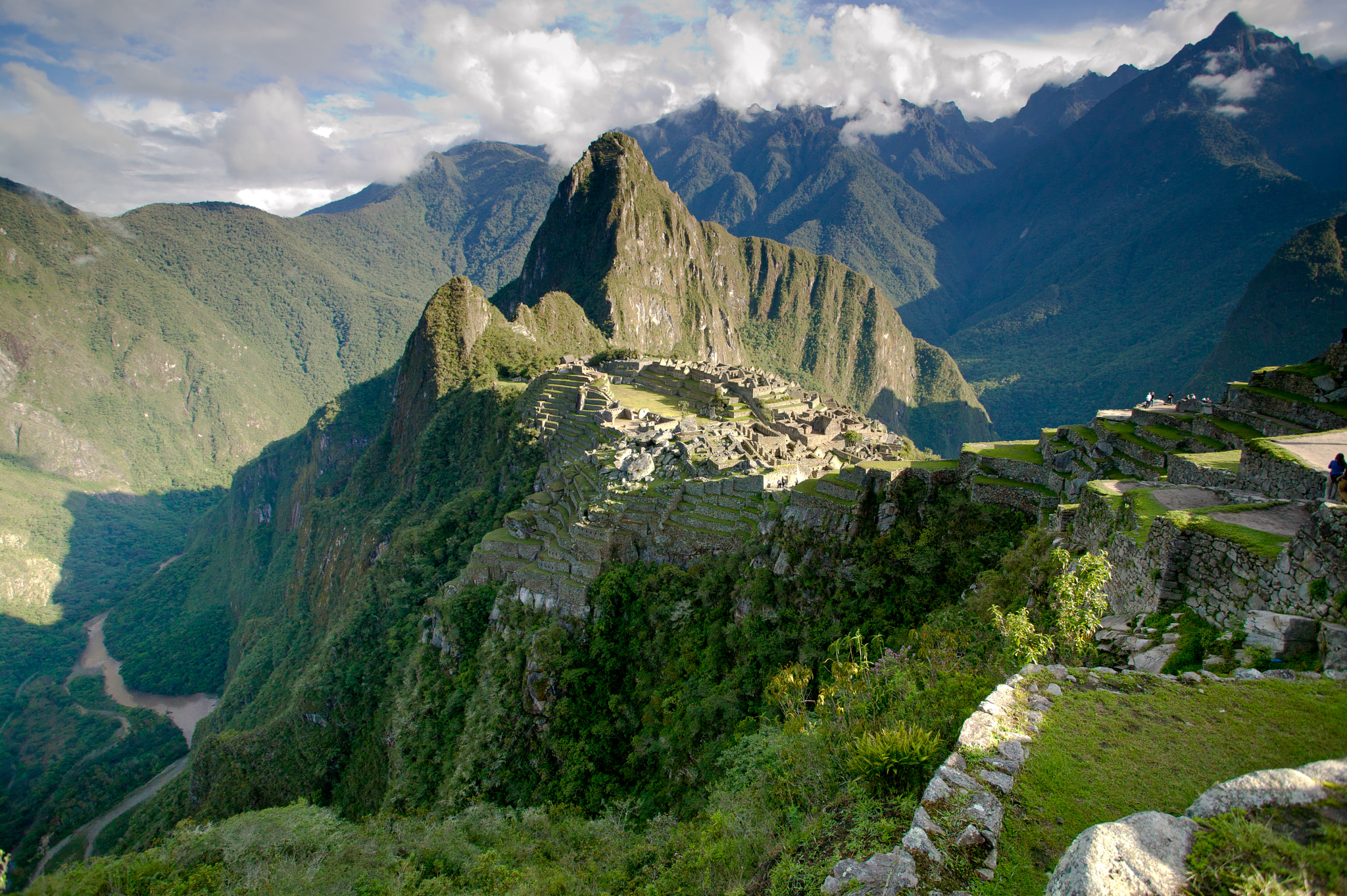 Canon EOS-1Ds sample photo. Urubamba river, machu picchu photography