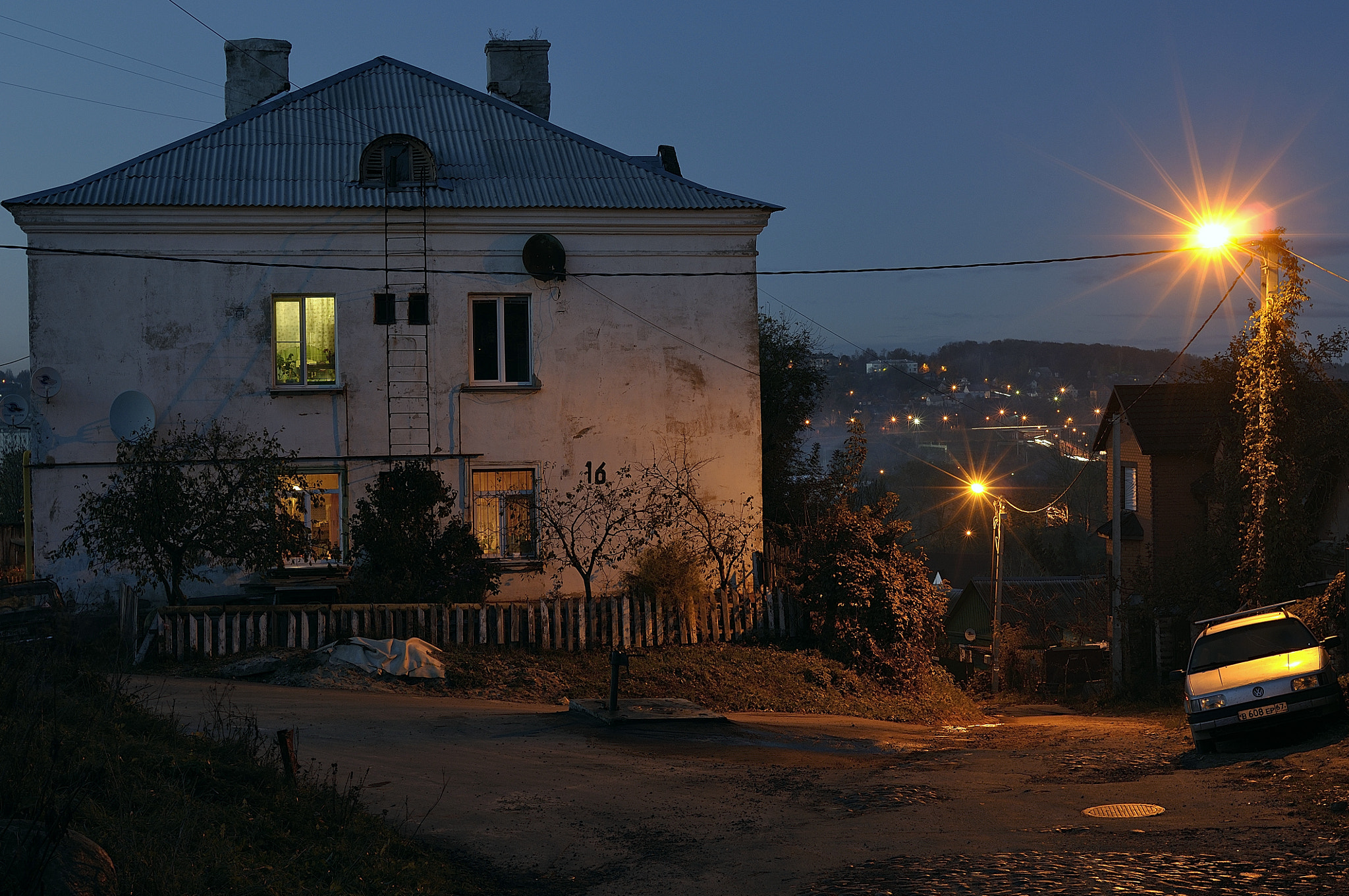 Nikon D90 + Nikon AF Nikkor 35mm F2D sample photo. Old smolensk photography