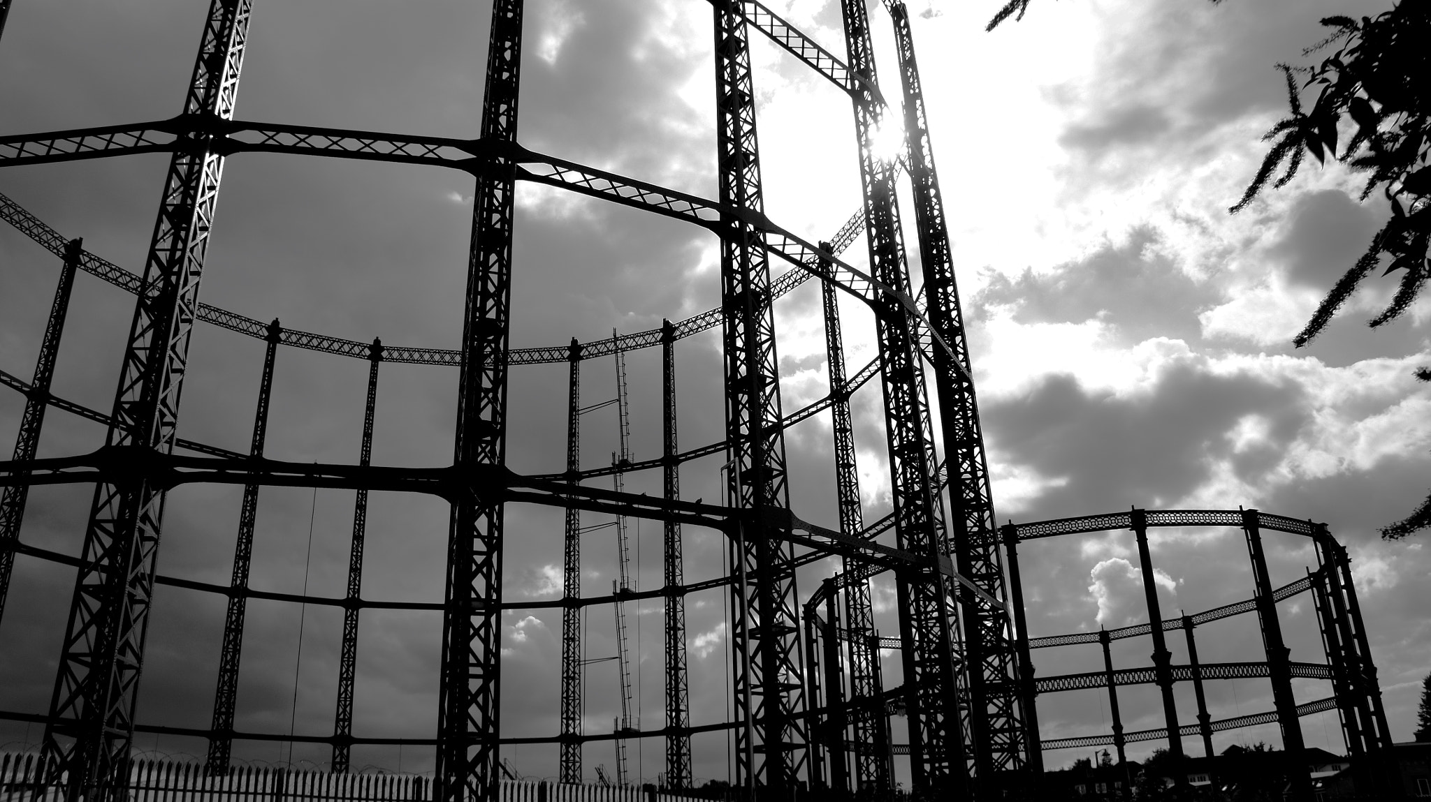 Tamron 18-200mm F3.5-6.3 Di III VC sample photo. Metal towers... photography