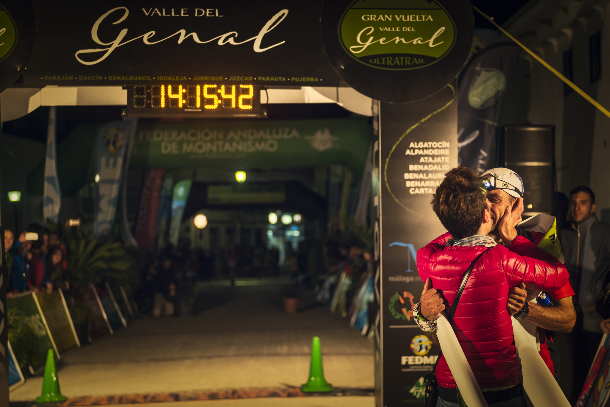 v2?sig=250de39d15d32405af6f10388bb4c3f633206ab1fe12ddde11cdacd8f1b12dd3