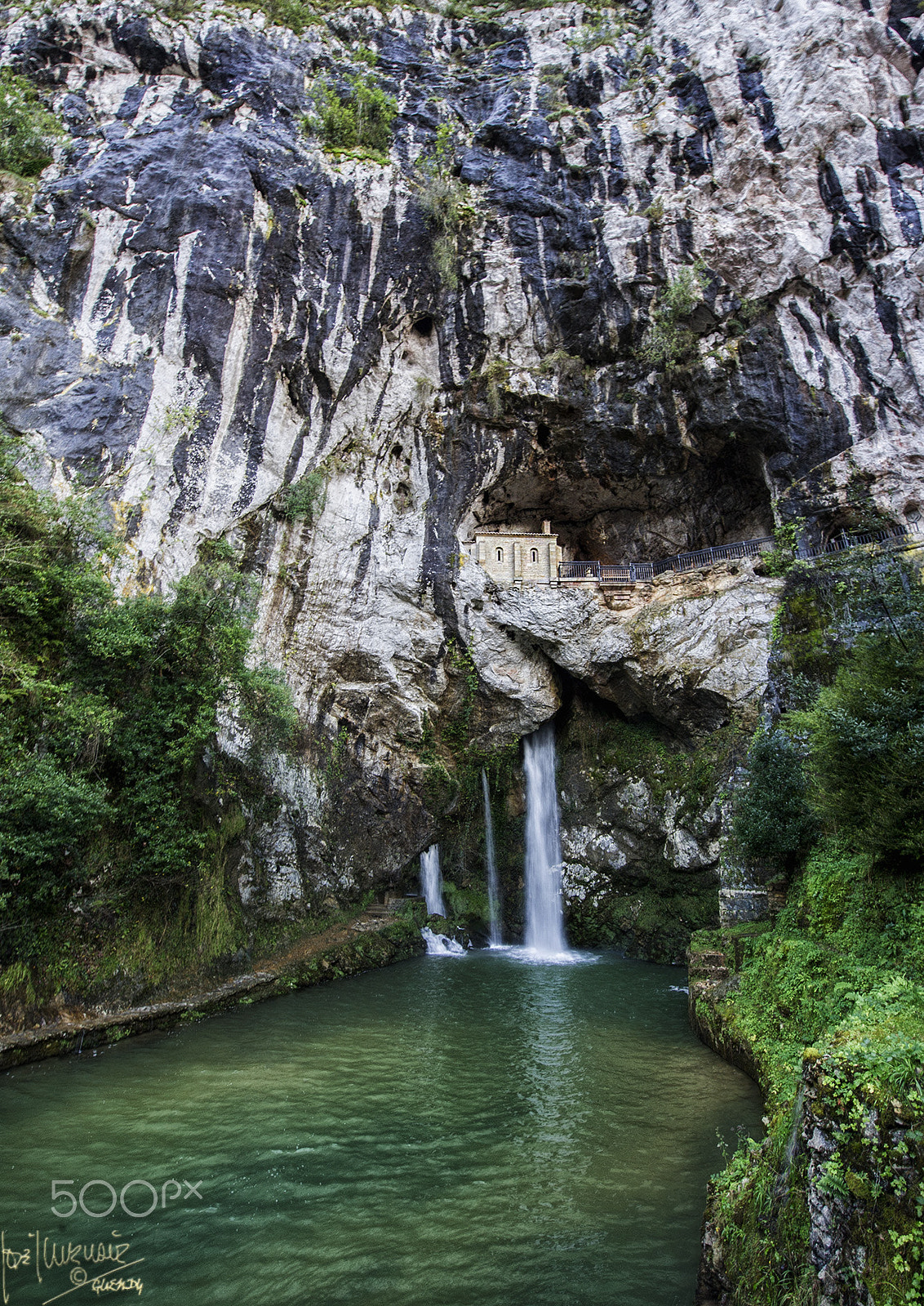 Nikon D3S sample photo. Holy cave of covadonga photography