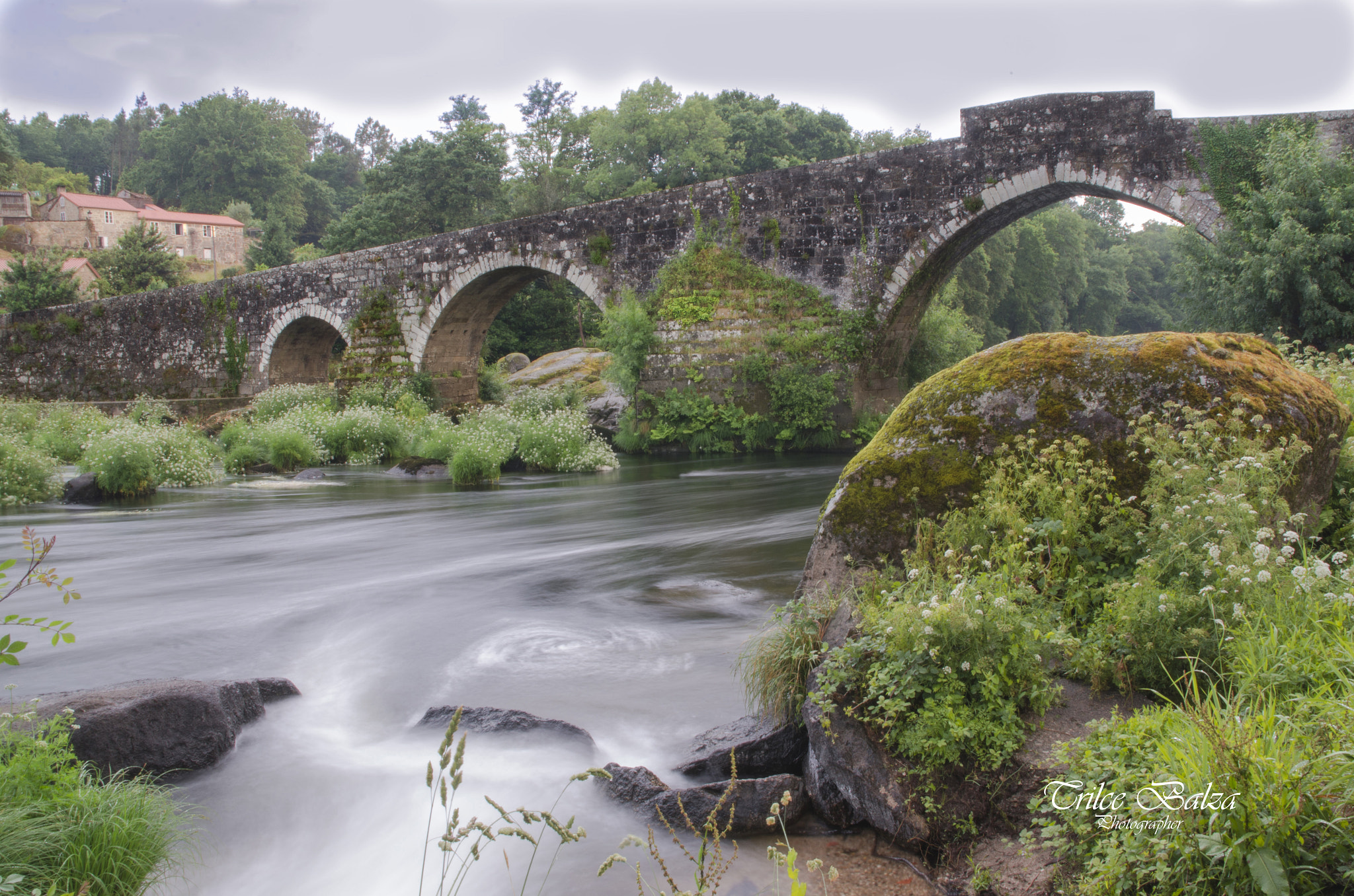 Nikon D7000 + Sigma 18-200mm F3.5-6.3 DC sample photo. Puente en ponte maceira photography