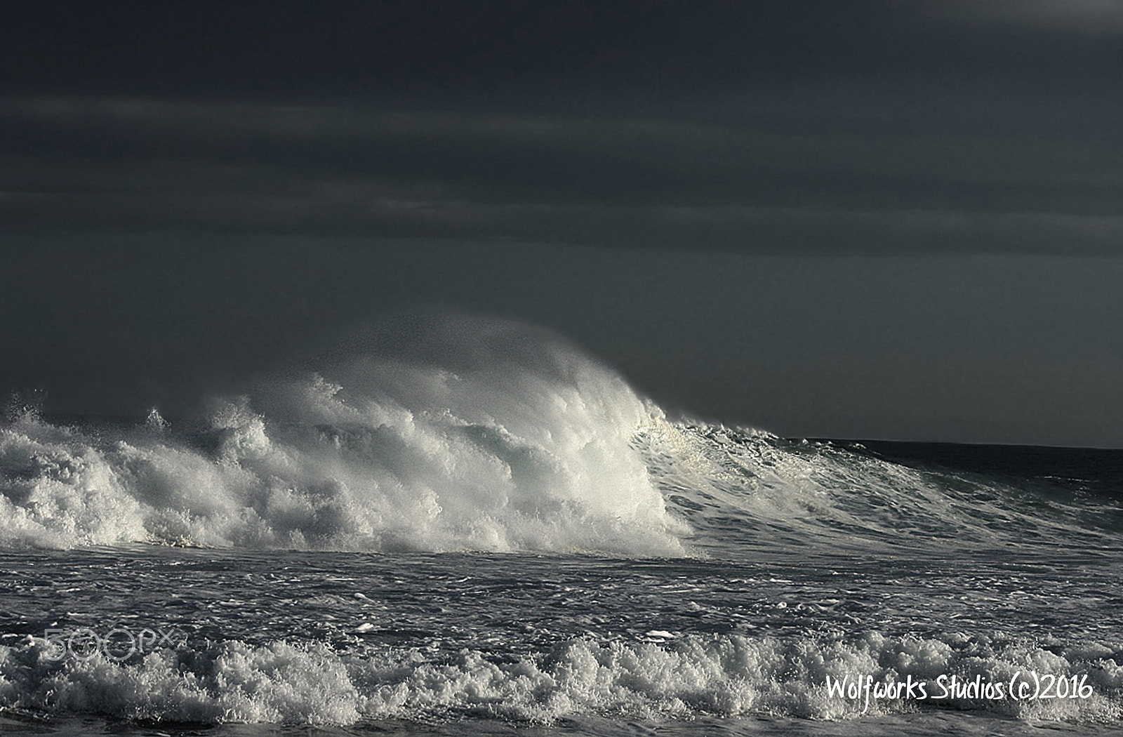 Canon EF-S 55-250mm F4-5.6 IS sample photo. Wave photography
