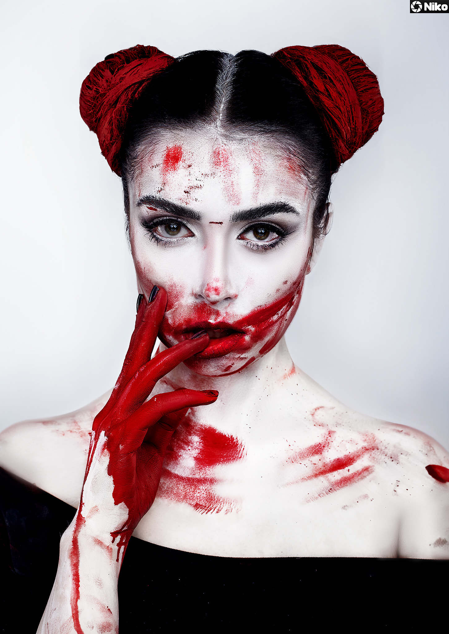 Canon EF 50mm F1.8 II sample photo. Vampire photography