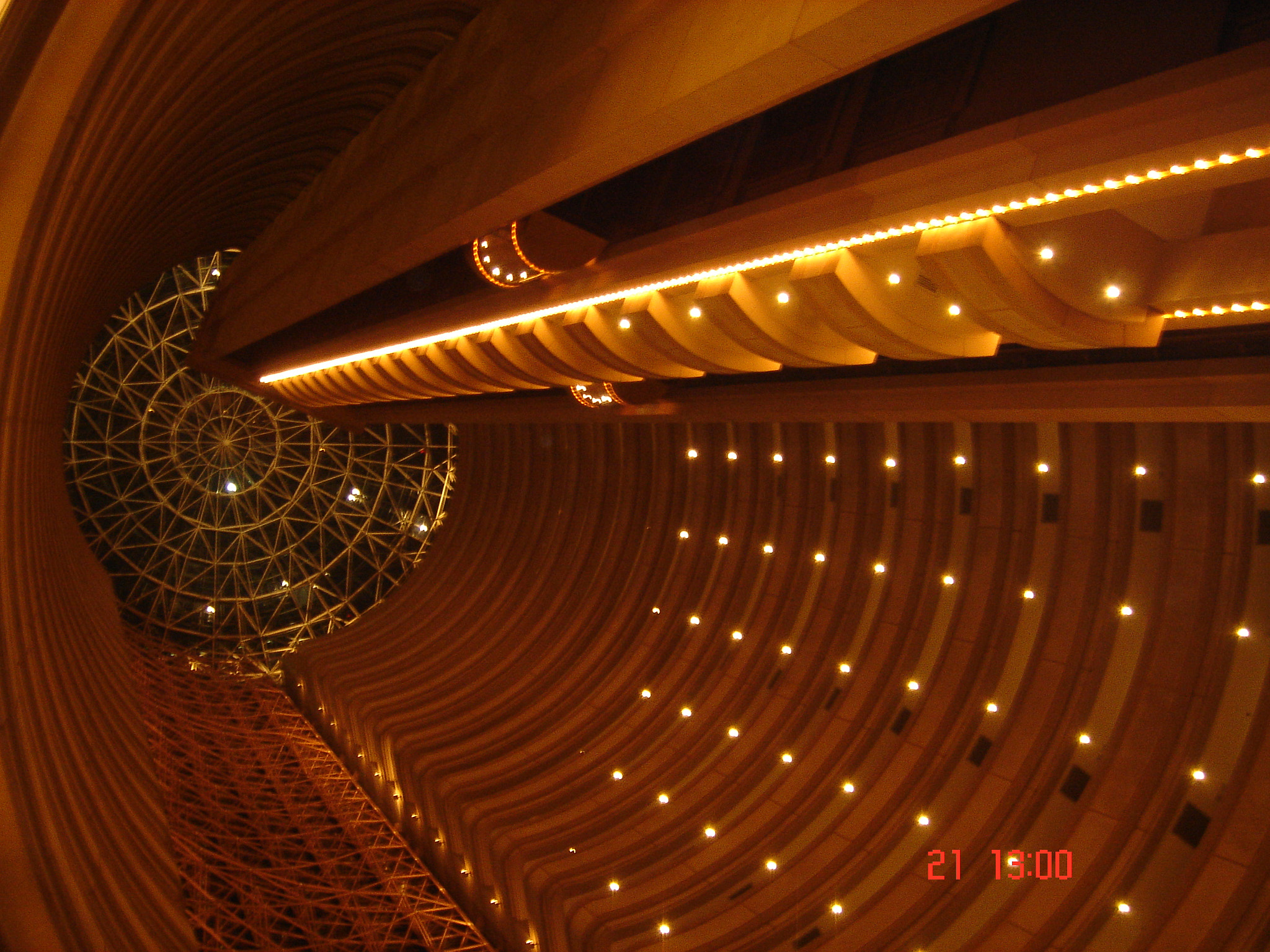 Sony DSC-T3 sample photo. From lobby photography