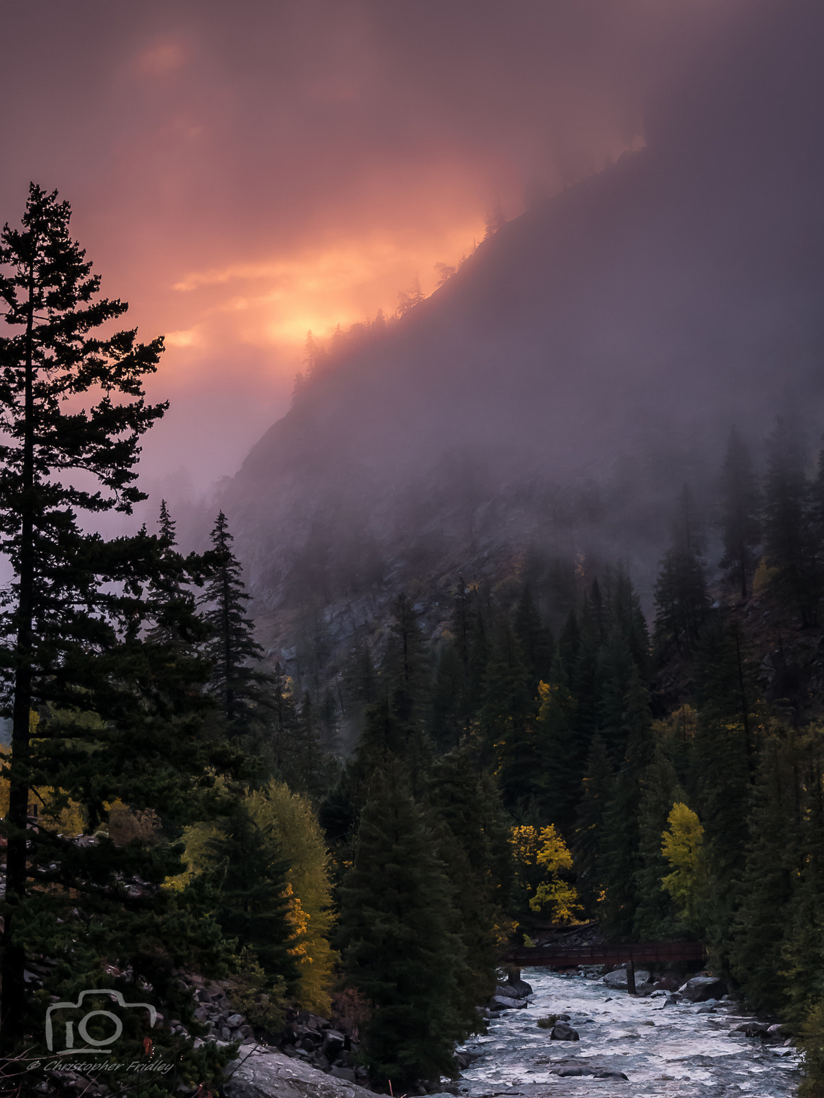 Panasonic Lumix DMC-GX7 sample photo. Icicle canyon sunrise photography