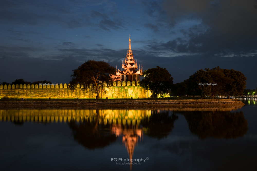 Sony a7 II + Canon EF 85mm F1.2L II USM sample photo. Mandalay palace. photography