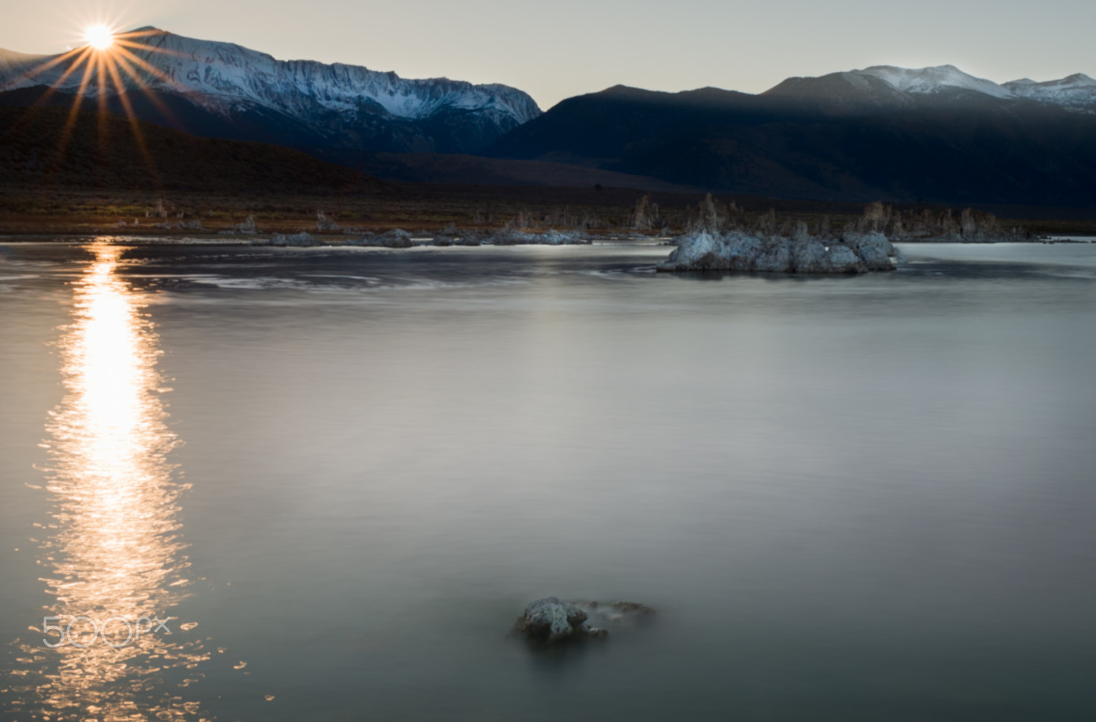 ZEISS Distagon T* 25mm F2 sample photo. Mono lake sunset` photography