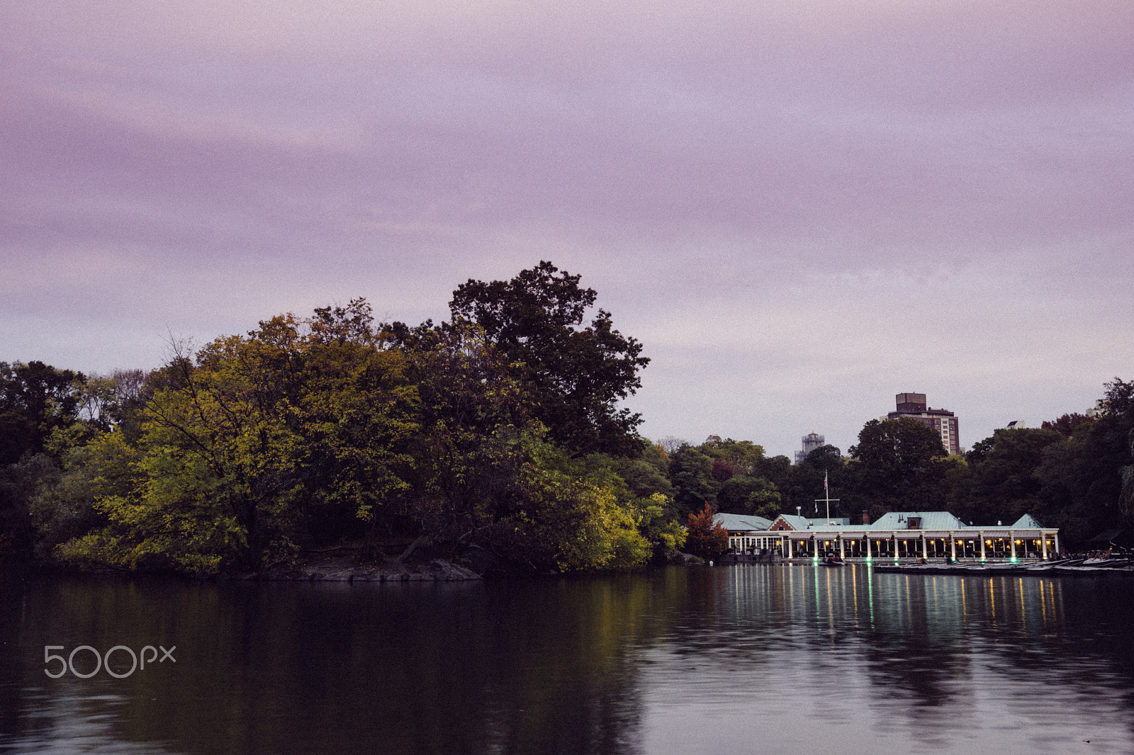 Sony Sonnar T* E 24mm F1.8 ZA sample photo. Loeb boathouse photography