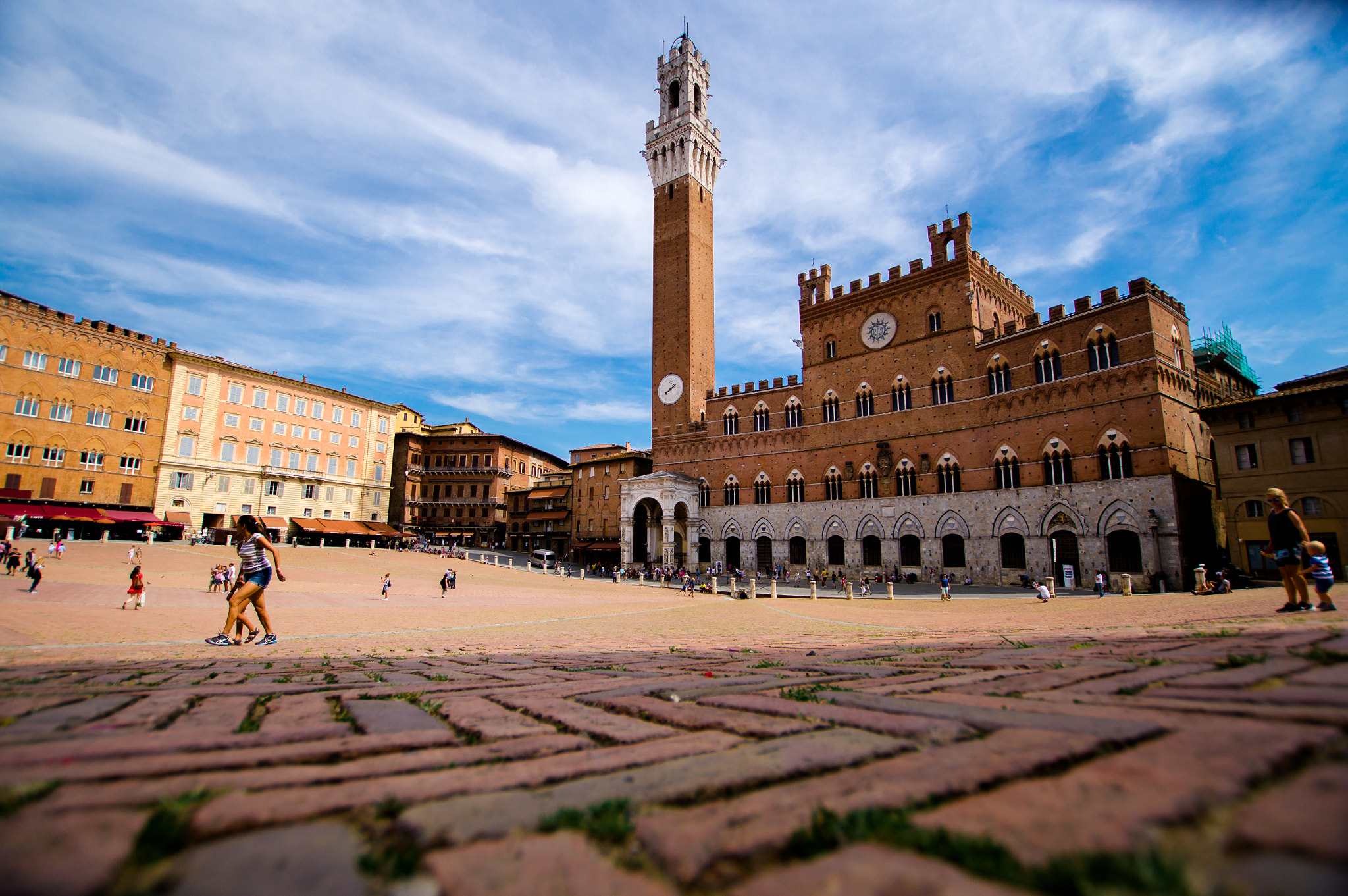 Sony SLT-A57 sample photo. The beautiful center of siena photography