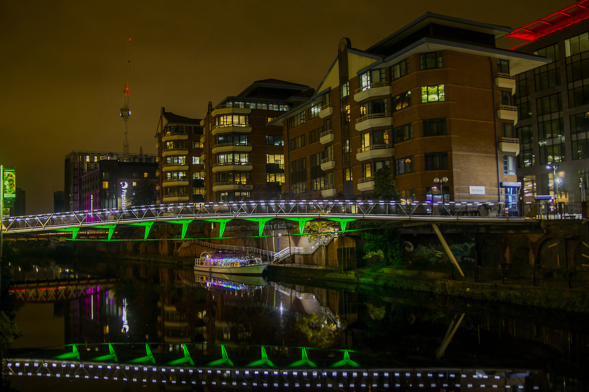 Canon EOS 60D + Sigma 18-50mm f/2.8 Macro sample photo. Manchester canal by night photography