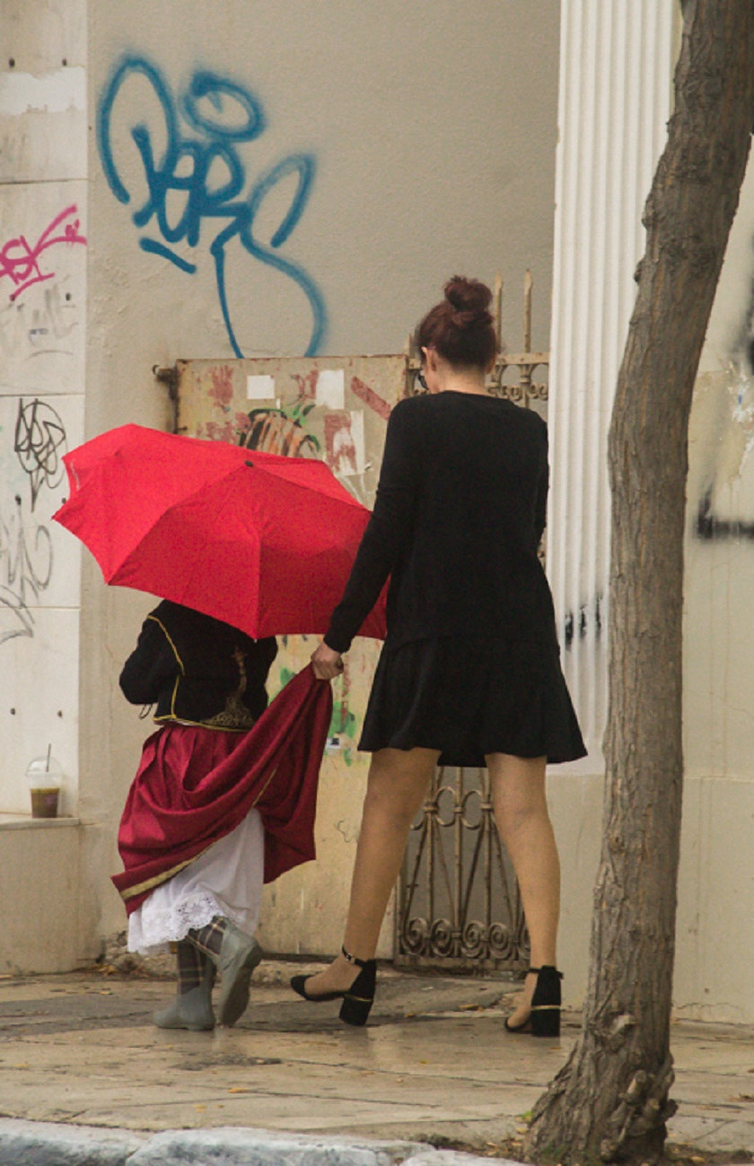 Sigma 18-250mm F3.5-6.3 DC OS HSM sample photo. The red umbrella photography