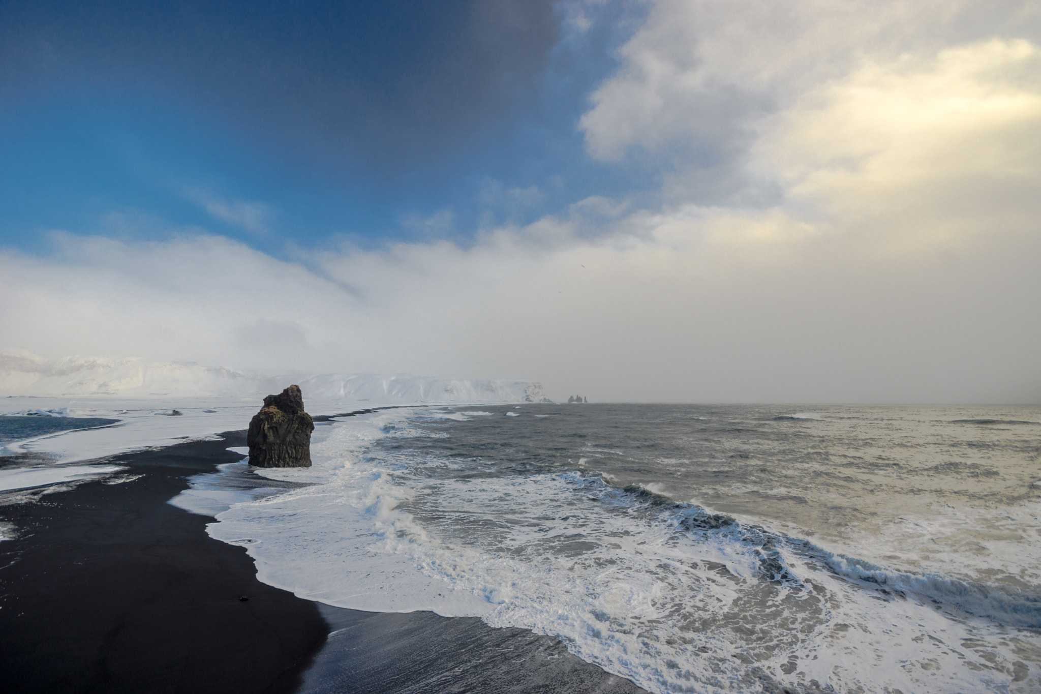 Sigma AF 10-20mm F4-5.6 EX DC sample photo. The rock photography