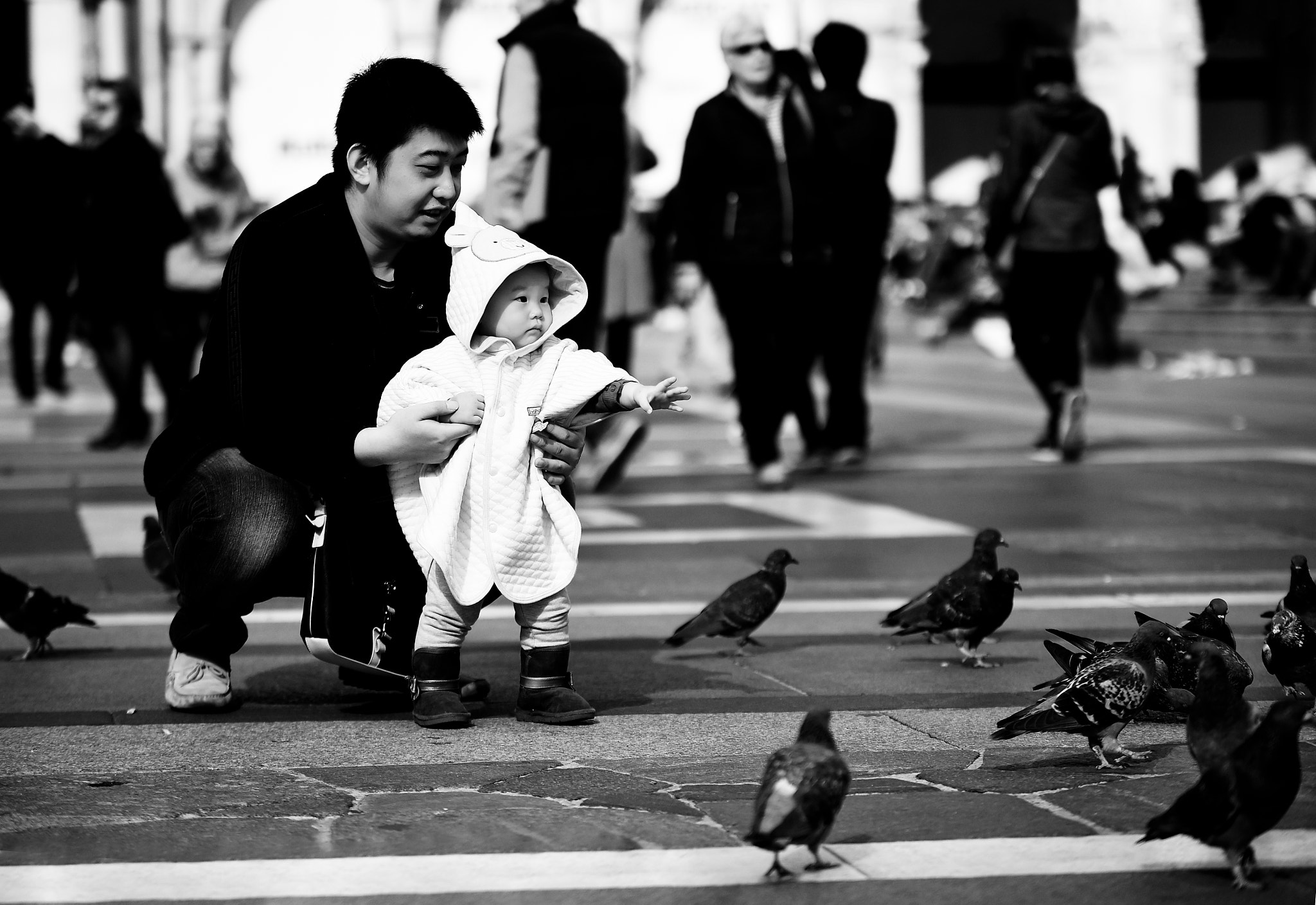 Sigma 70-200mm F2.8 EX DG OS HSM sample photo. Street photography photography
