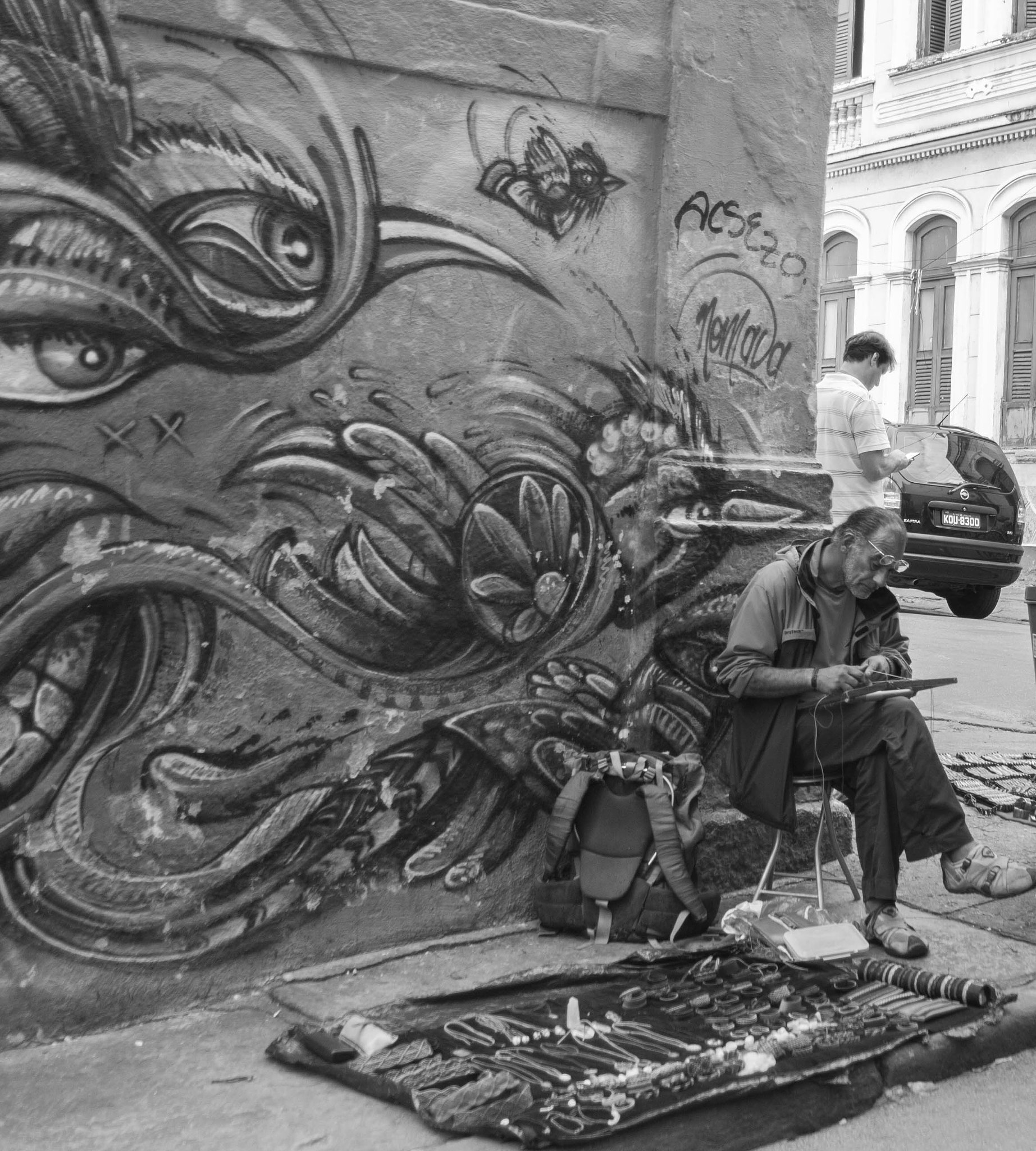 Canon EF 28-80mm f/3.5-5.6 sample photo. Street vendor in rio photography