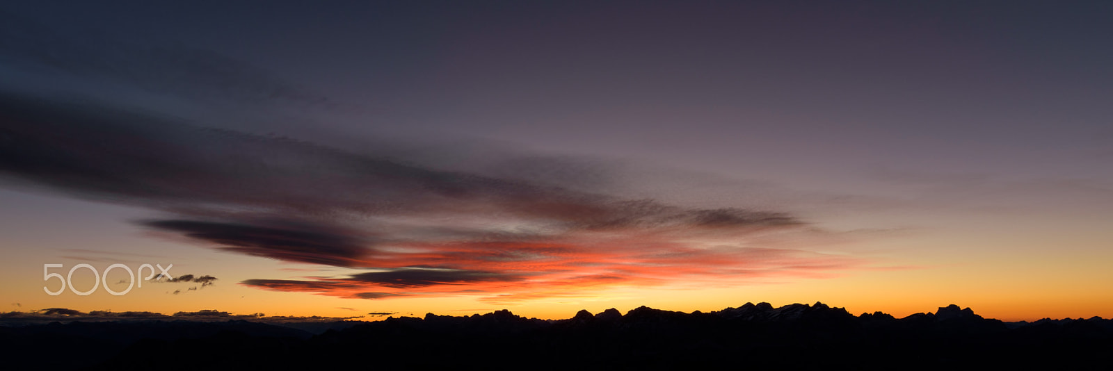 Nikon D5500 + Tokina AT-X 11-20 F2.8 PRO DX (AF 11-20mm f/2.8) sample photo. The beginning of a new day in the dolomites photography