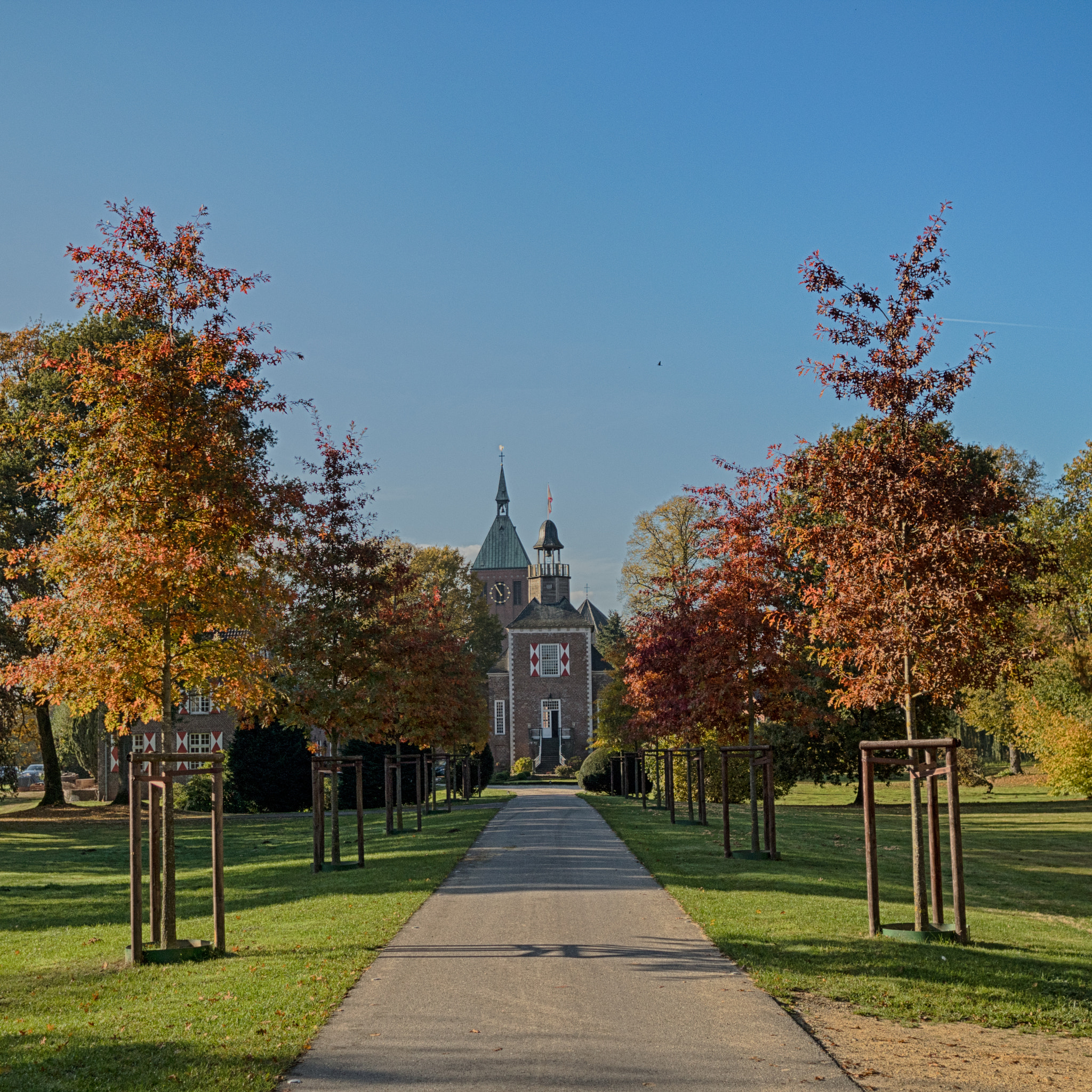 Sigma 19mm F2.8 EX DN sample photo. Schloss hertefeld... photography