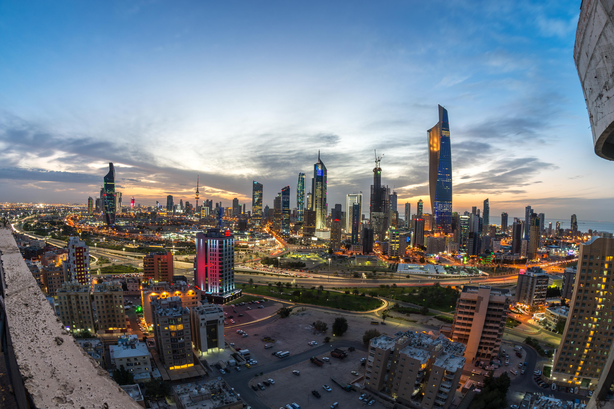 Sony a99 II + Sigma 15mm F2.8 EX DG Diagonal Fisheye sample photo. Fisheye at dusk photography