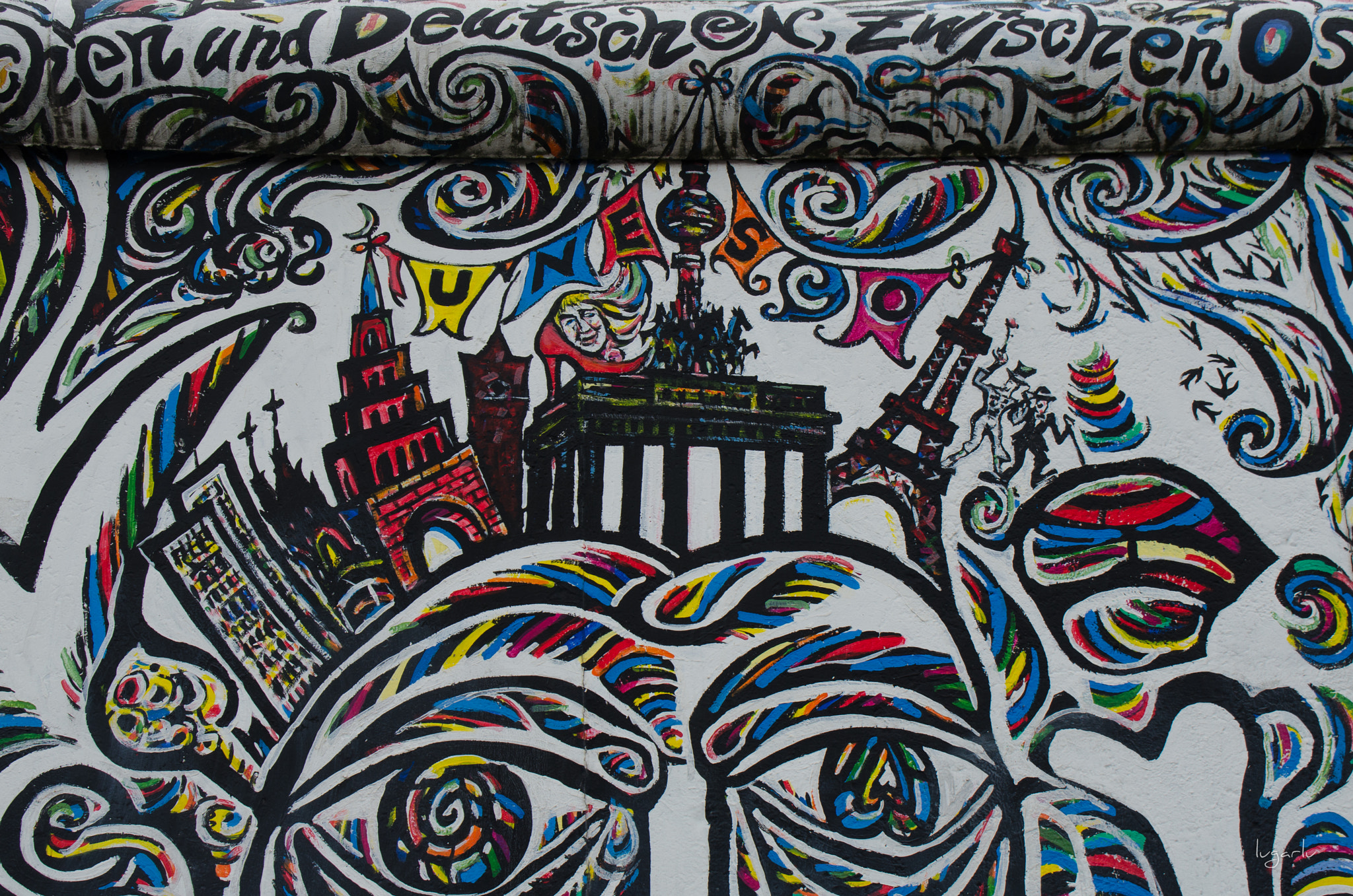 Nikon D7000 + Tamron AF 18-270mm F3.5-6.3 Di II VC LD Aspherical (IF) MACRO sample photo. East side gallery photography