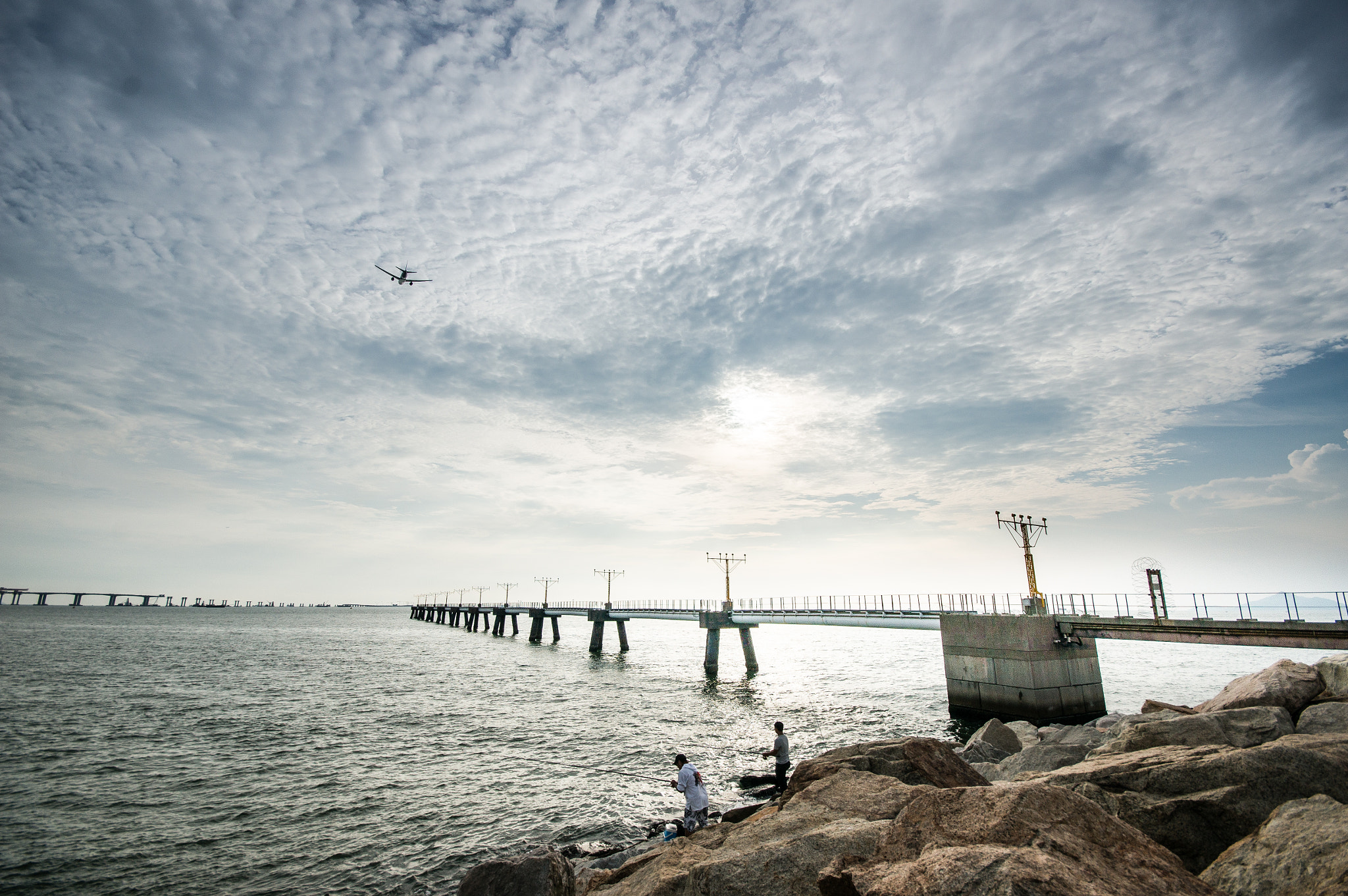 Sigma 10-20mm F4-5.6 EX DC HSM sample photo. 飛，雲。 photography
