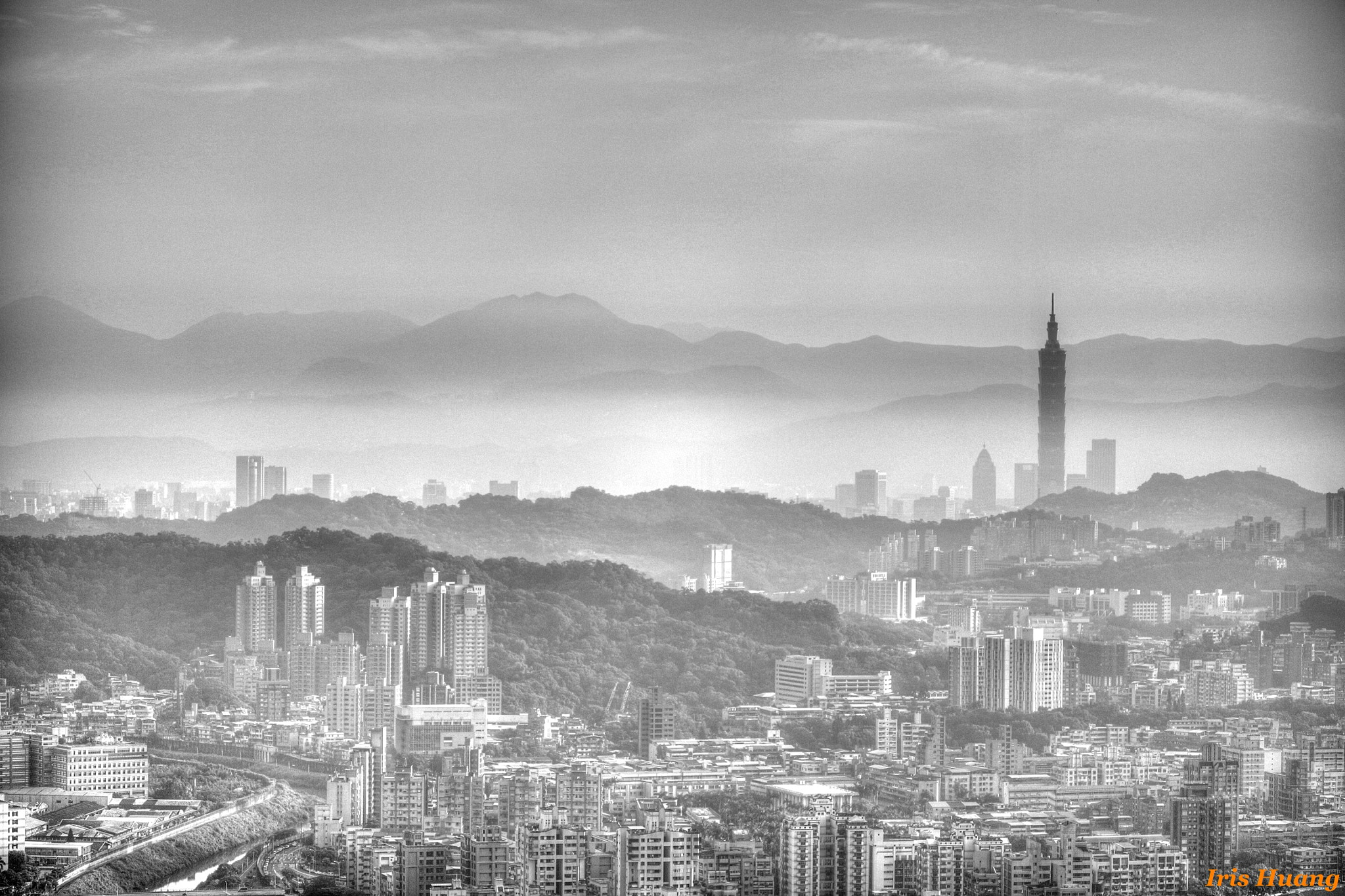 Canon EOS 6D + Canon EF 100mm F2.8 Macro USM sample photo. Taipei city photography