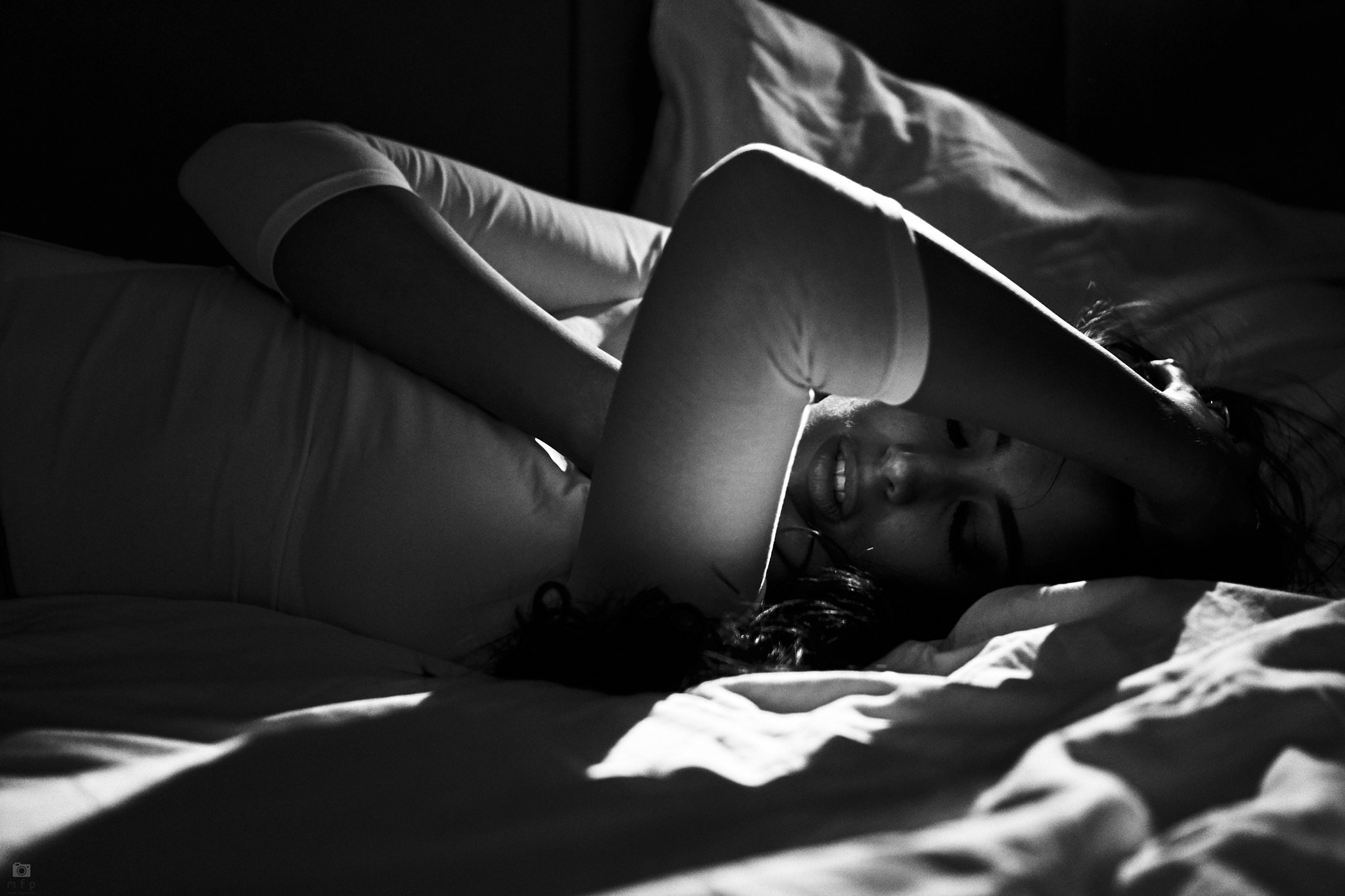 Sony ILCA-77M2 + Sony DT 35mm F1.8 SAM sample photo. Light and shadow photography