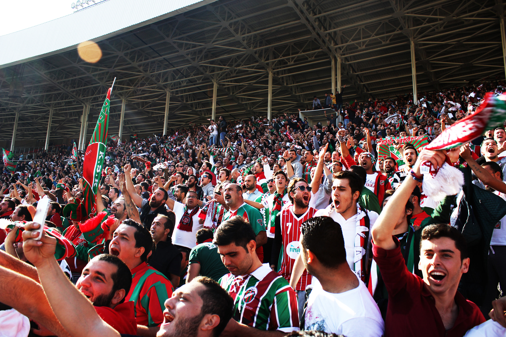 Canon EF-S 18-55mm F3.5-5.6 III sample photo. KarŞiyaka photography