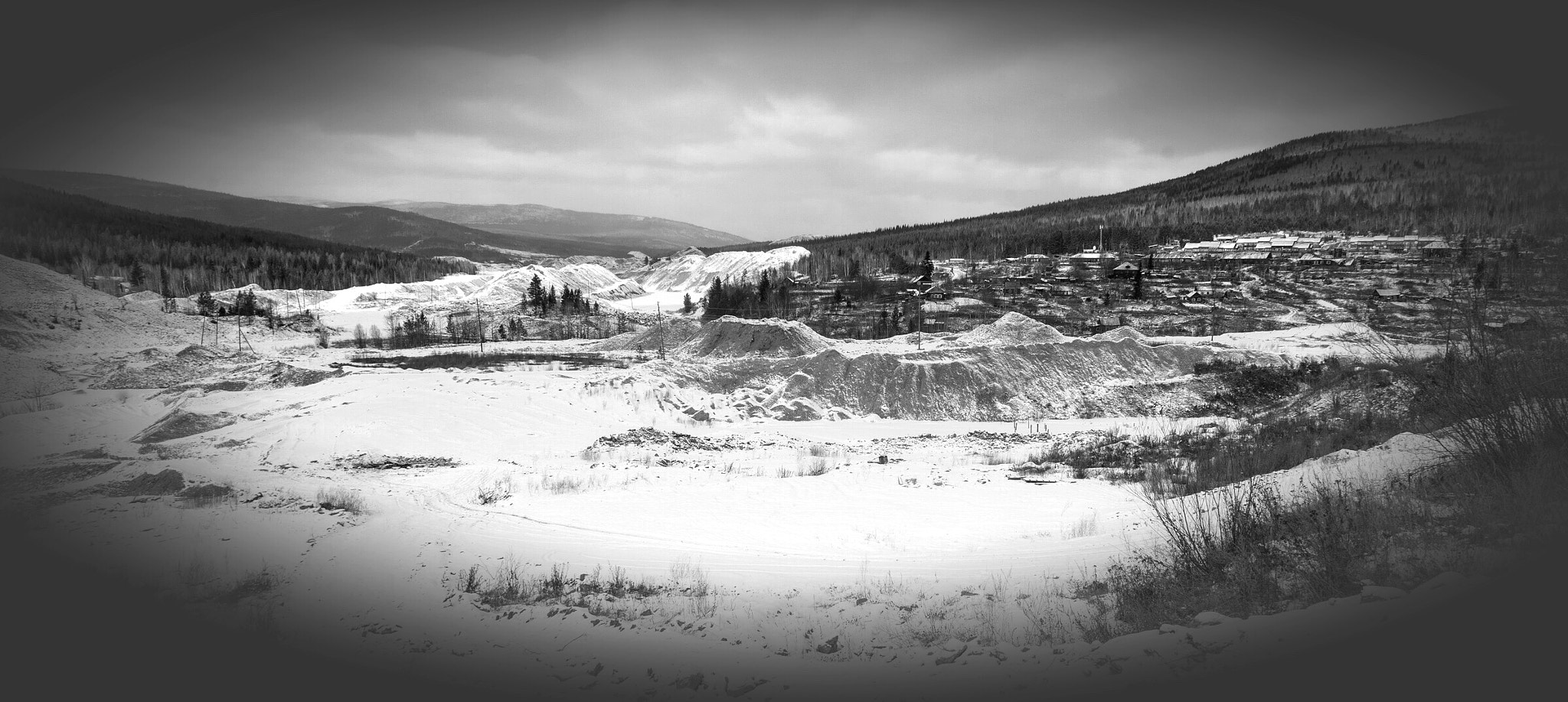 Nikon D610 + AF Nikkor 20mm f/2.8 sample photo. Winter photography